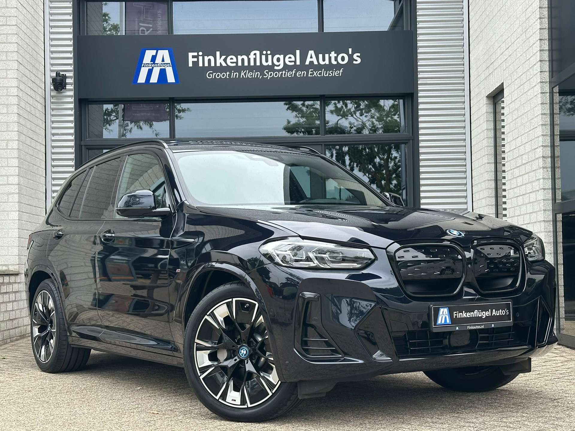 BMW iX3