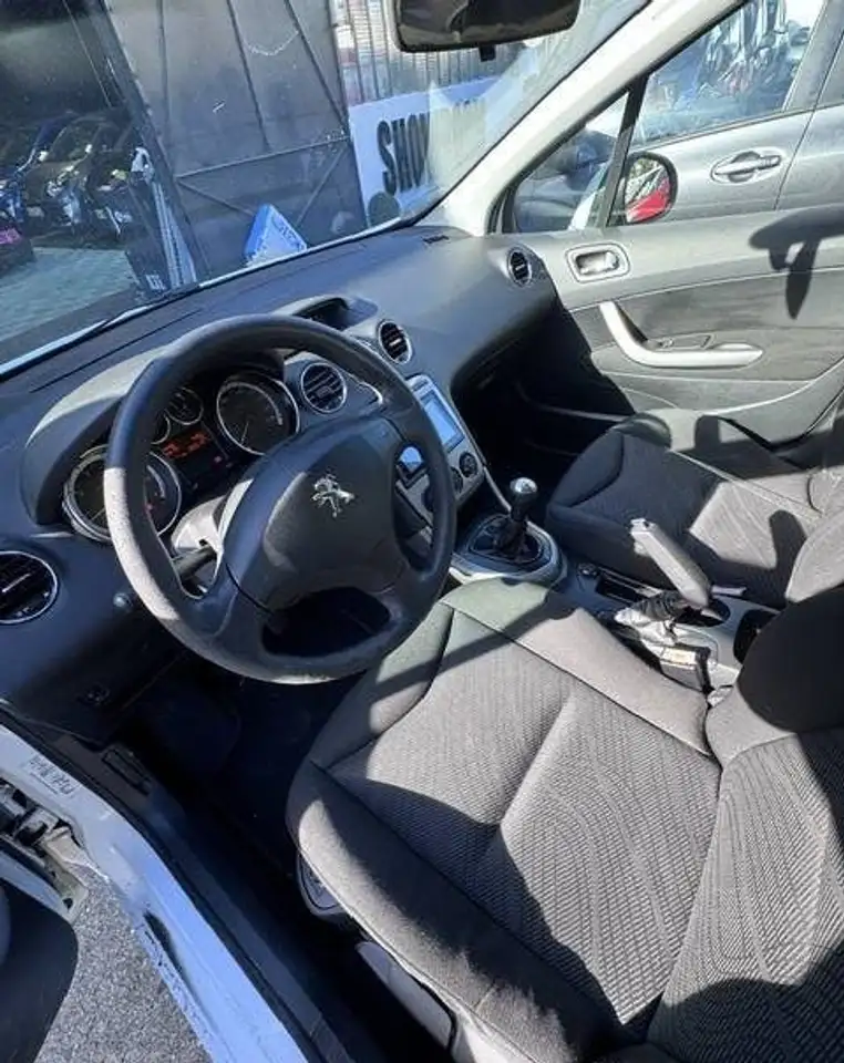 Peugeot 308 308 — photo 9