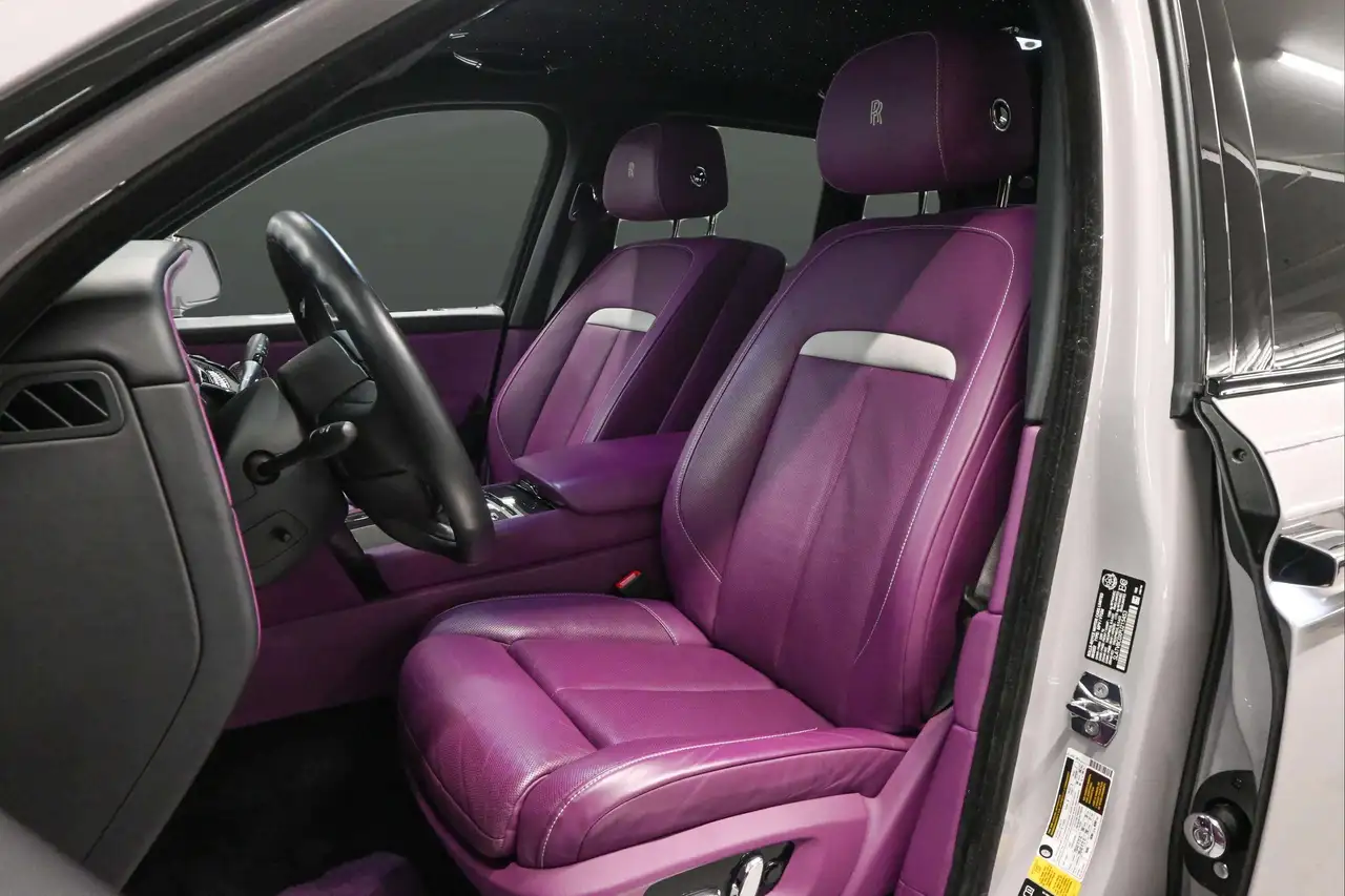 Rolls-Royce Cullinan снимка Rolls-Royce Cullinan