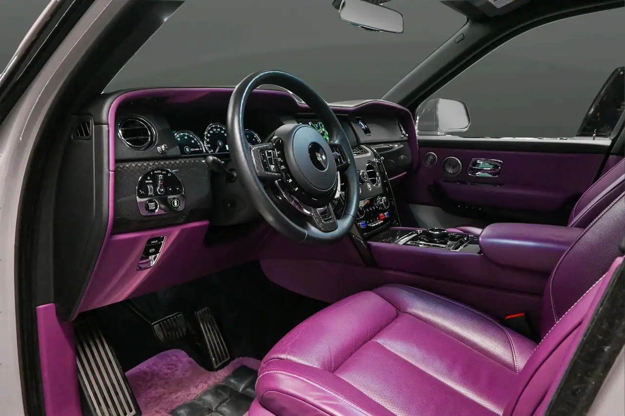 Rolls-Royce Cullinan снимка Rolls-Royce Cullinan