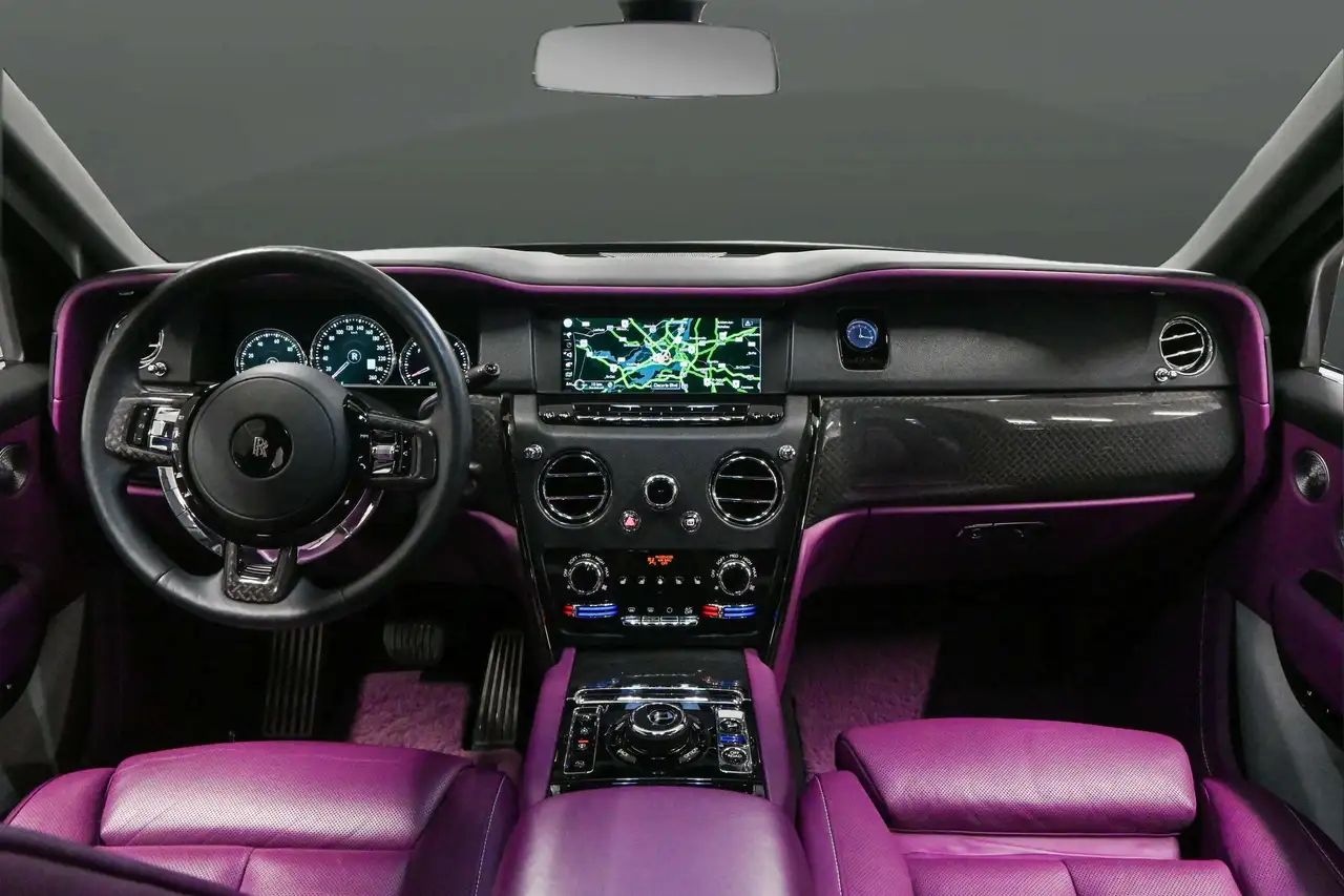 Rolls-Royce Cullinan снимка Rolls-Royce Cullinan