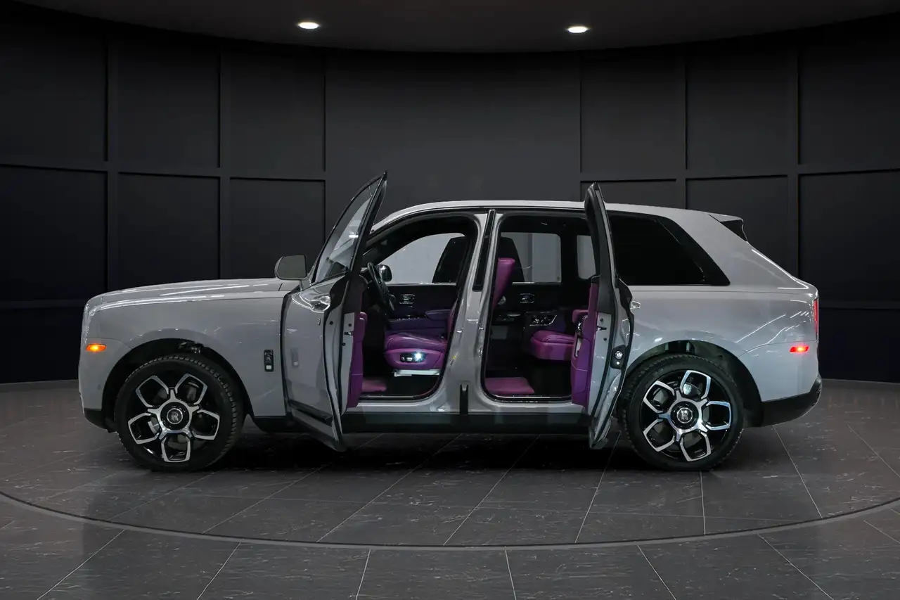 Rolls-Royce Cullinan снимка Rolls-Royce Cullinan