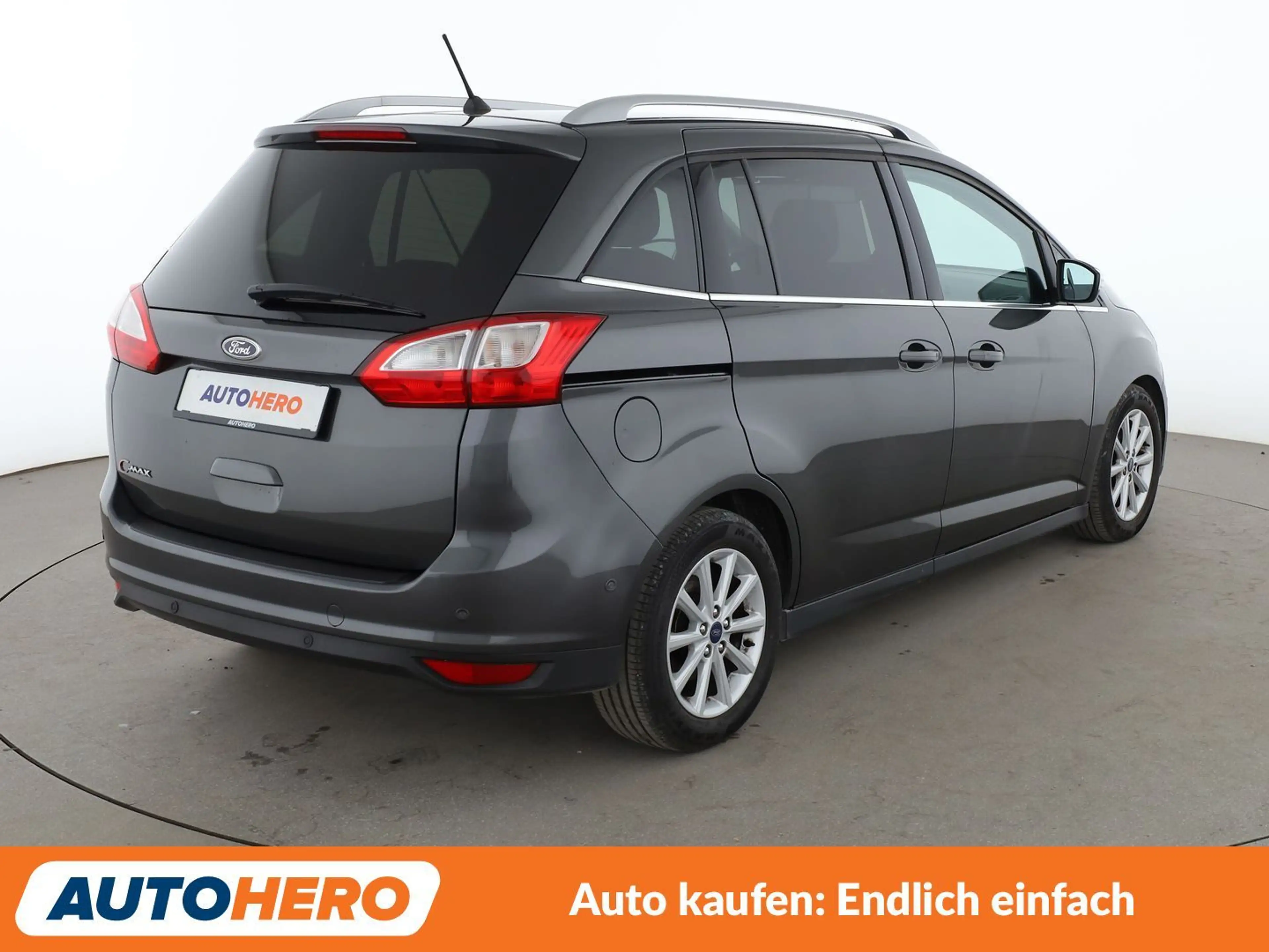 Ford Grand C-Max 1.5 TDCi Titanium — photo 6