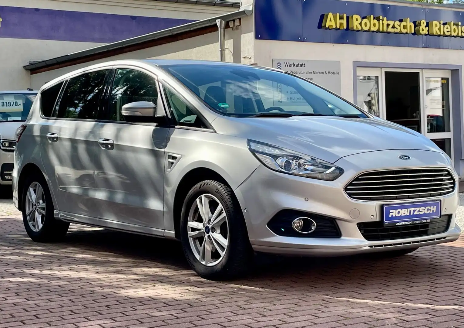 Ford S-Max S-MAX Business Parklenk Allwetter 7 Sitzer Silber - 1