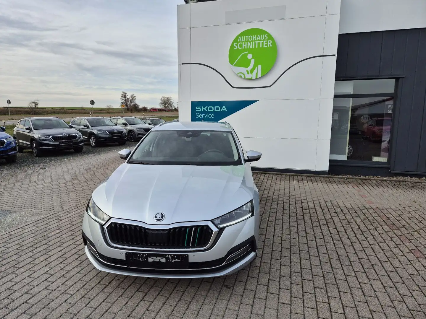 Skoda Octavia Combi Style el.Heckklappe, Navi, LED,KAM Argent - 2