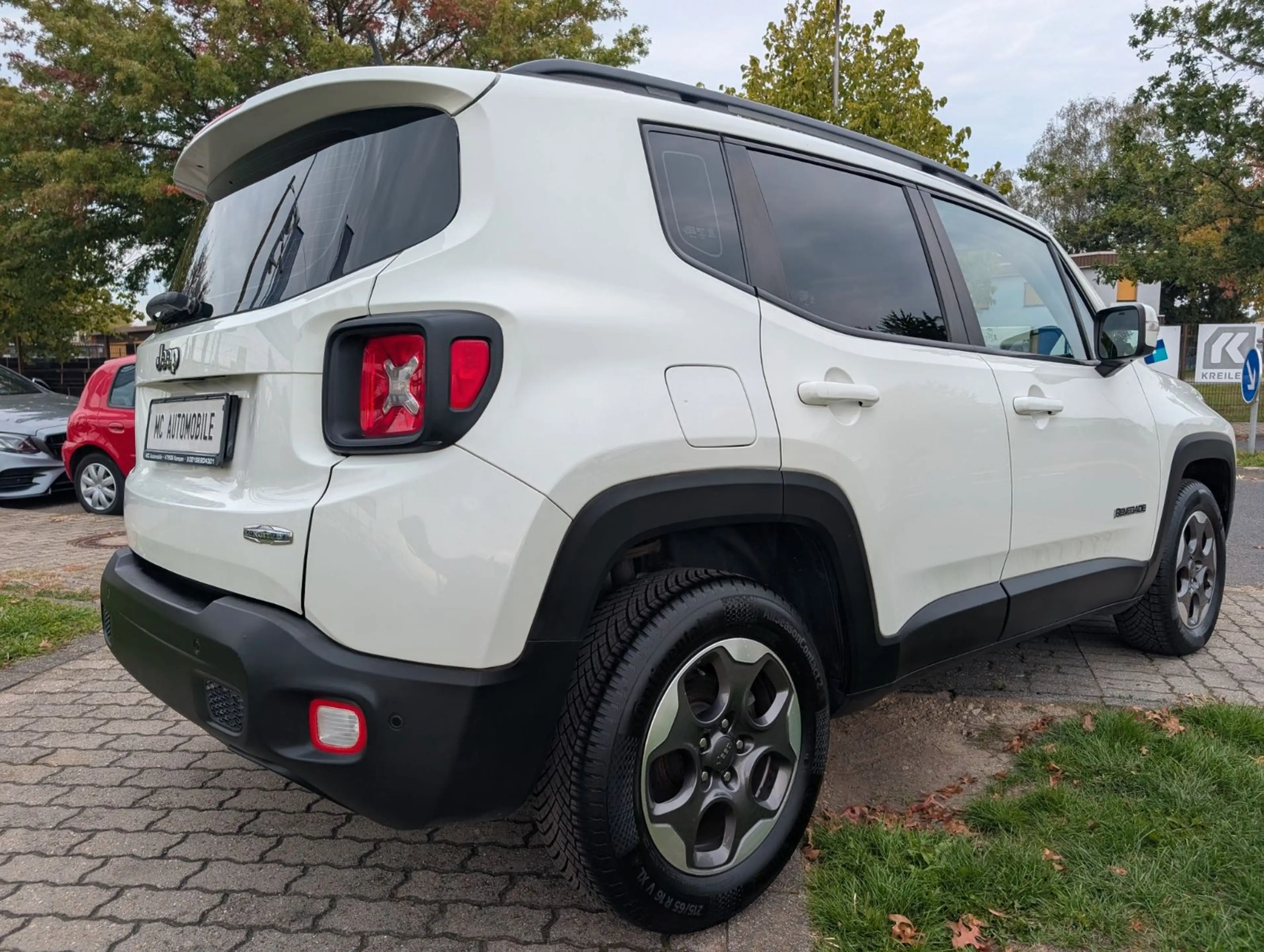 Jeep Renegade Longitude FWD*1-HAND*TEMPOMAT*PDC !! — photo 8