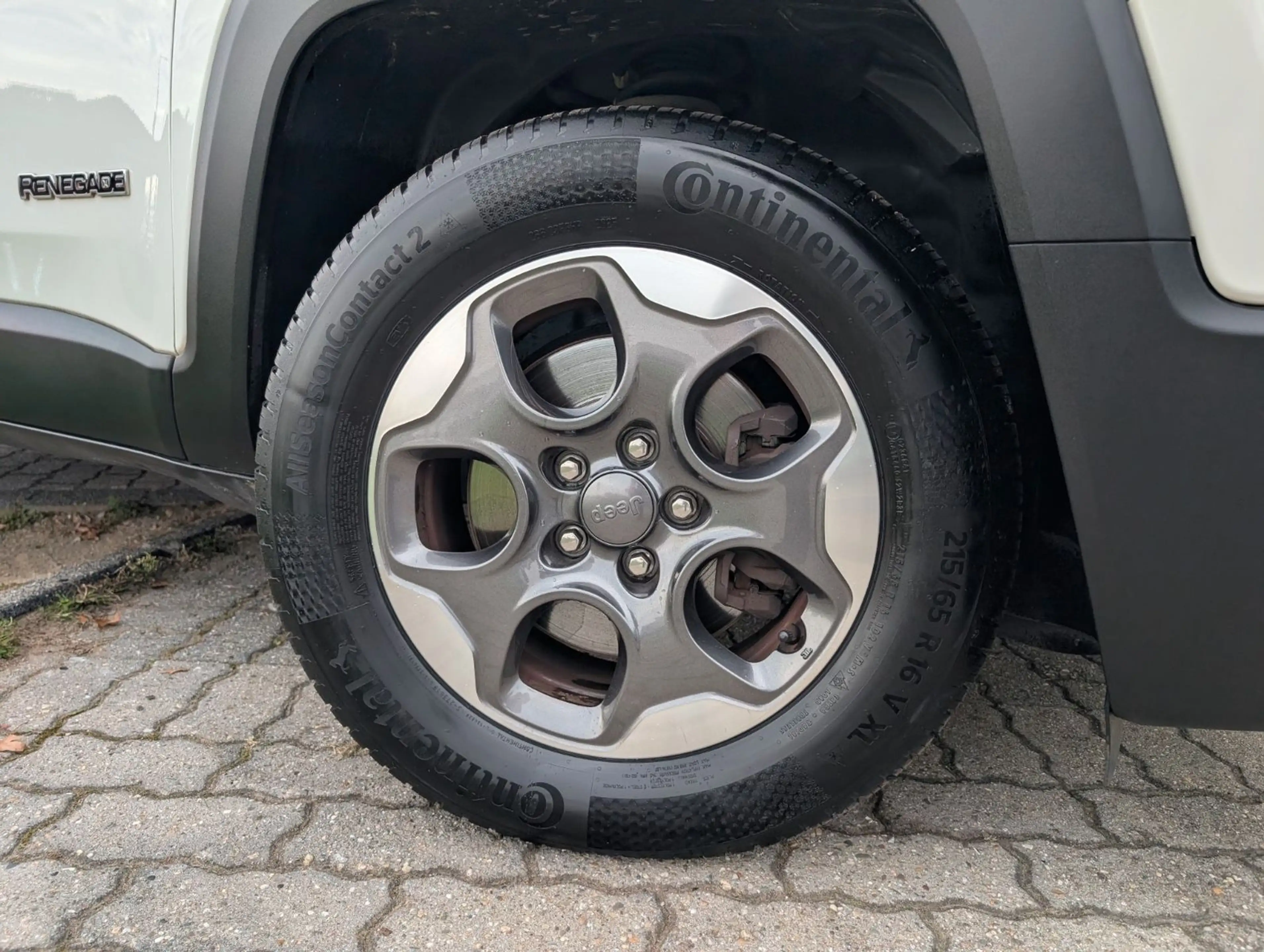 Jeep Renegade Longitude FWD*1-HAND*TEMPOMAT*PDC !! — photo 6