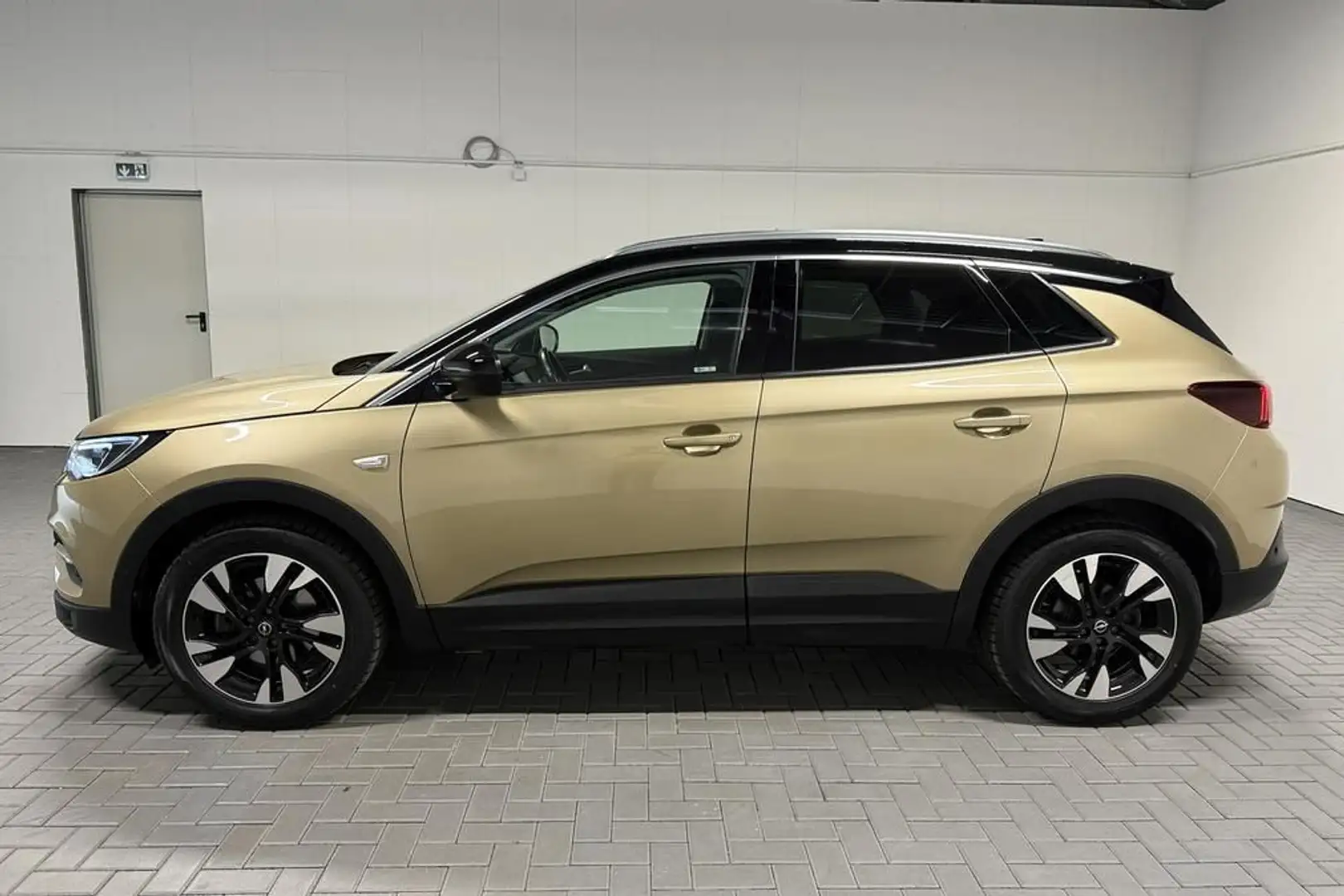 Opel Grandland X Innovatoin LED/Navi/AHK/SHZ/360°/el. Braun - 2
