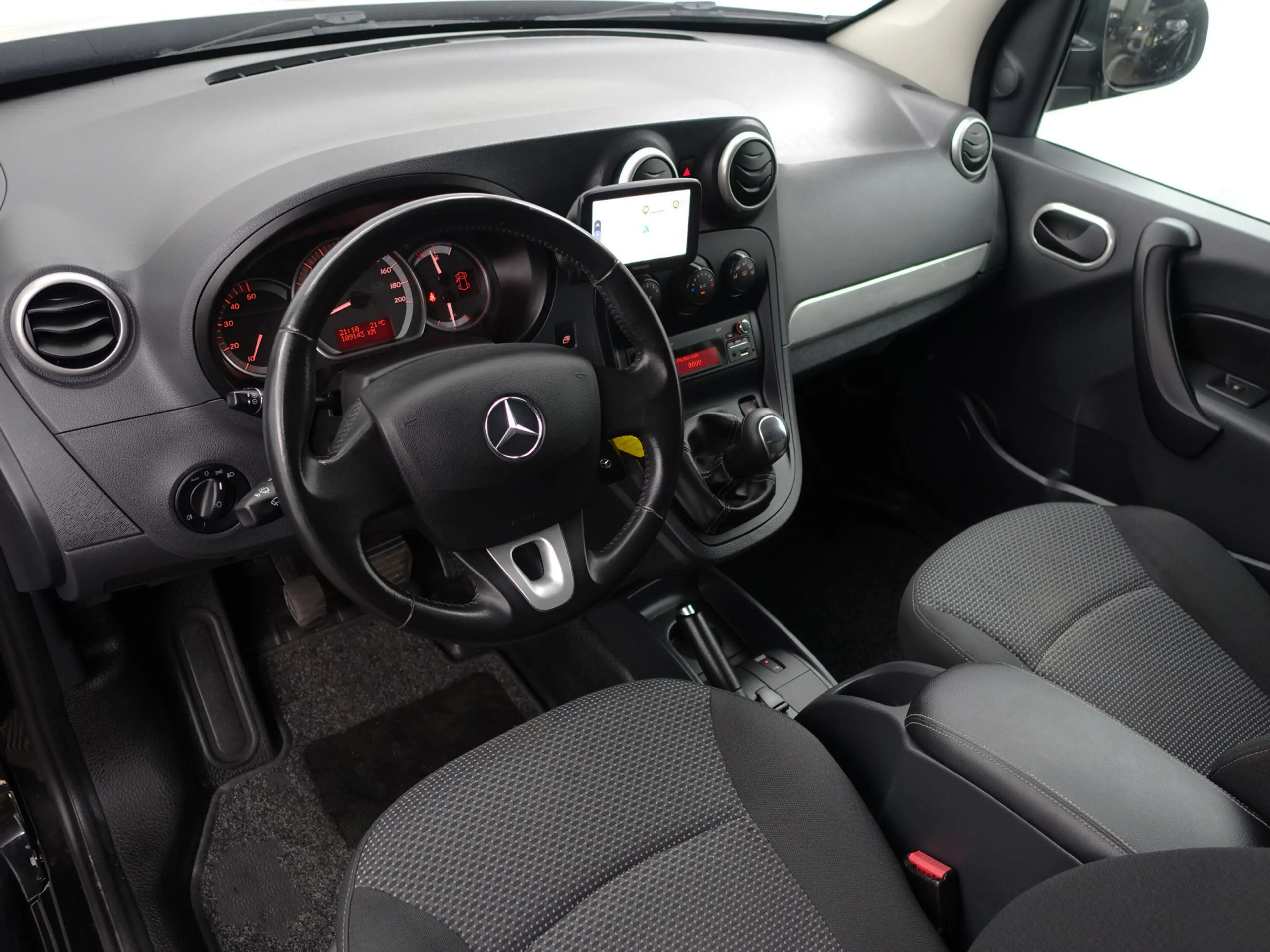 Mercedes-Benz Citan 109 CDI BlueEFFICIENCY Ambition- Navigatie, Sideba — photo 2