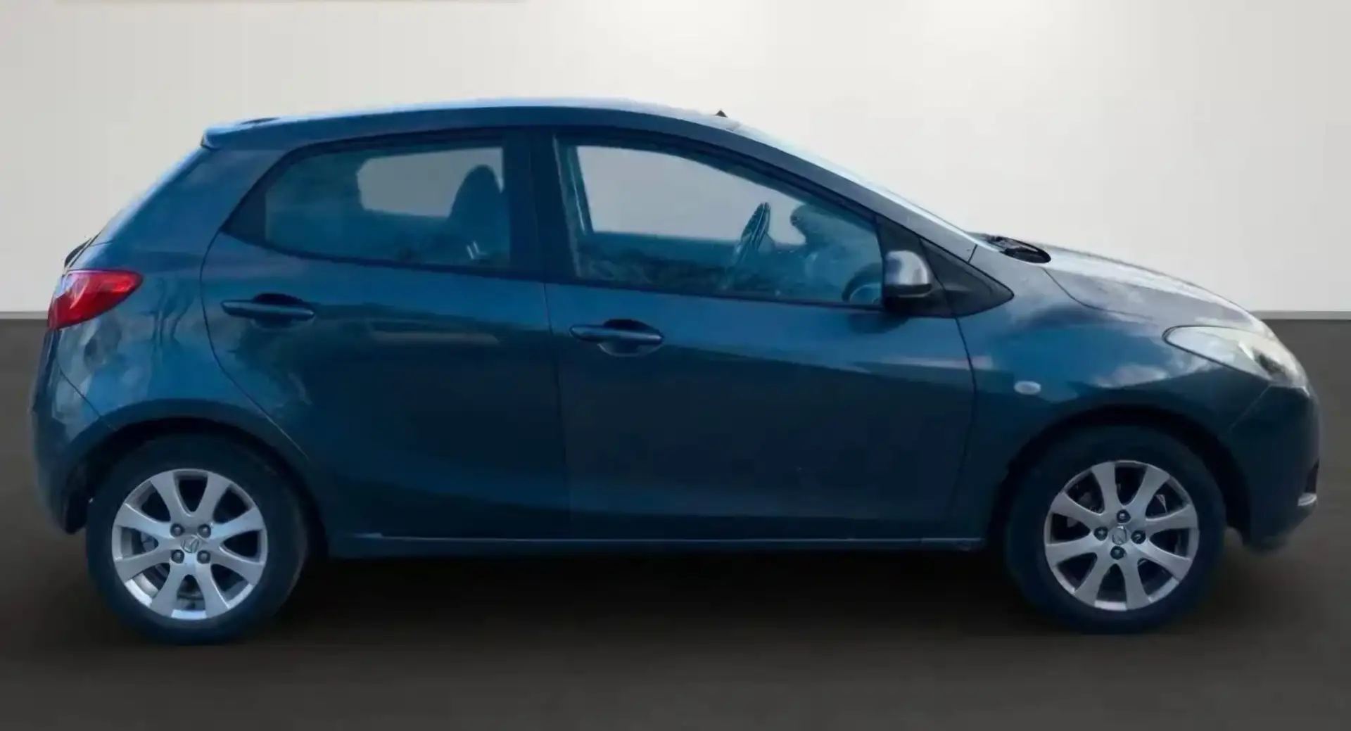 Mazda 2 1.3 + Airco - Keuring/ Carpass - 1 jaar Garantie Grau - 2