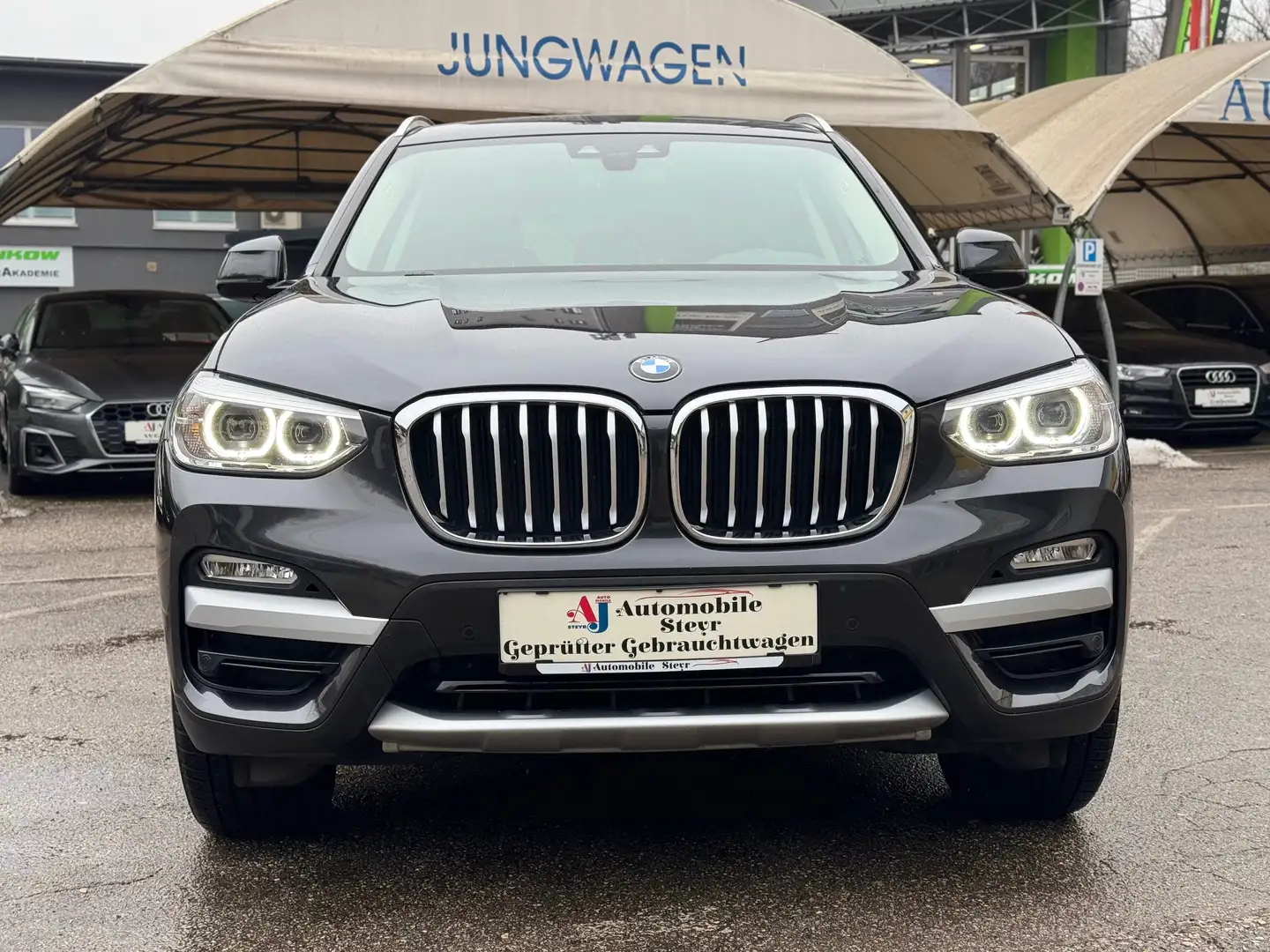 BMW X3 xDrive 20 d xLine Sport Aut.+Navi+Kamera+LED+AHK Grau - 2