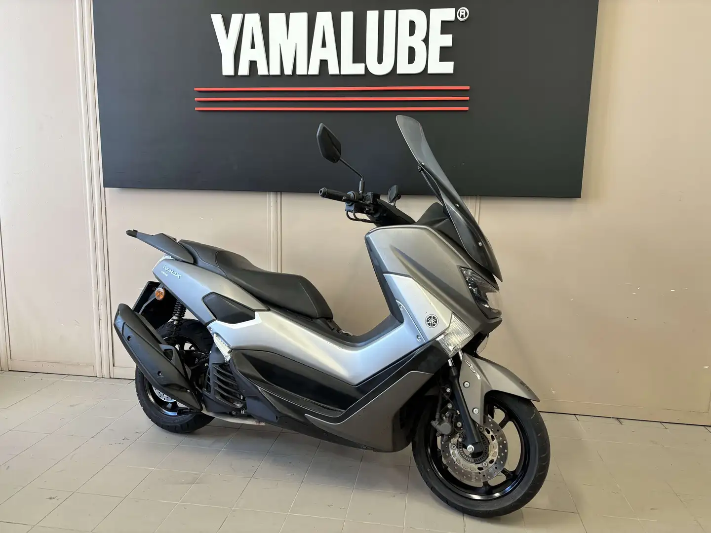 Yamaha NMAX 155 ABS Grey - 1