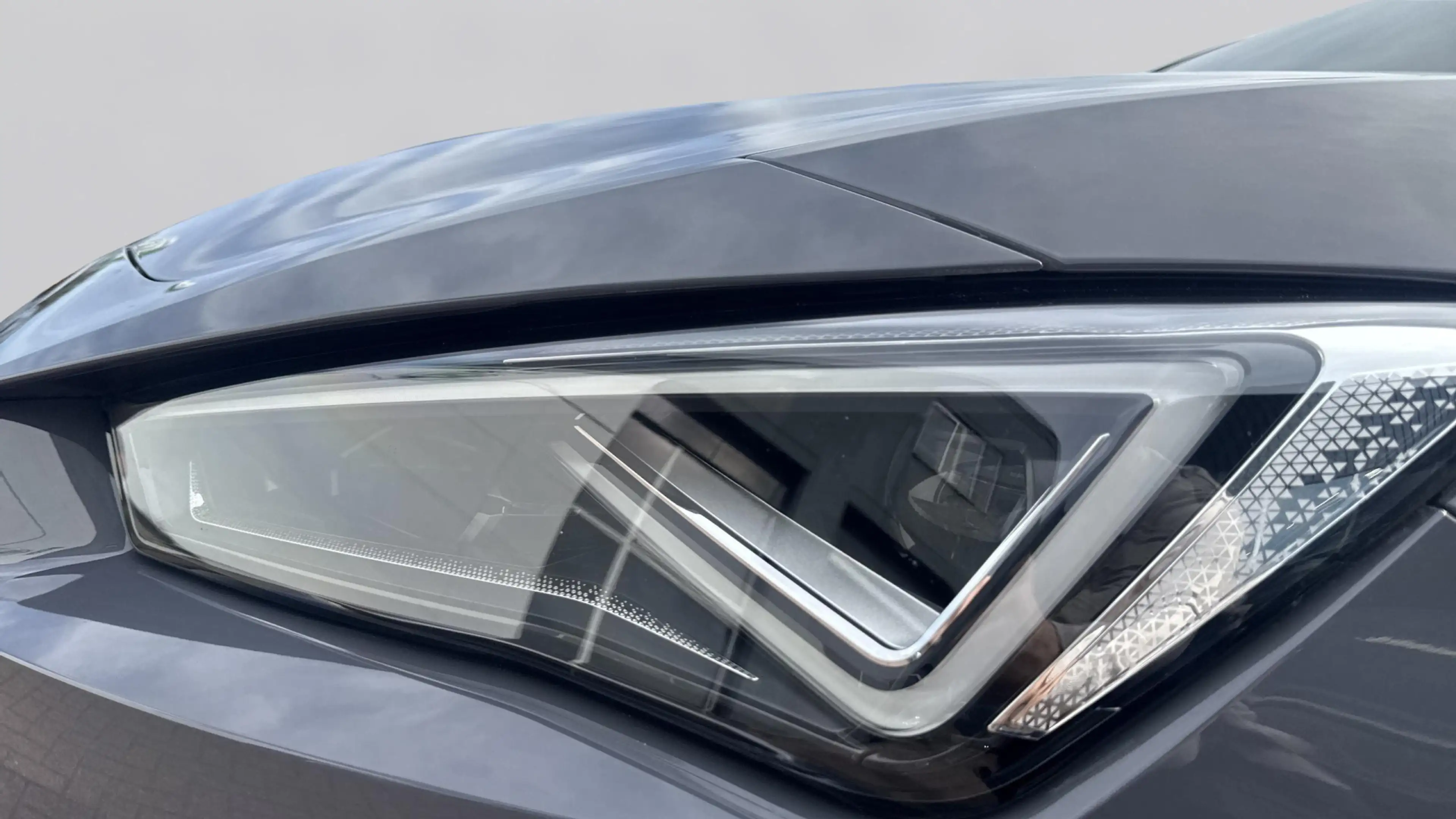 SEAT Leon e-Hybrid Sportstourer 1.5 TSI FR Business — photo 12