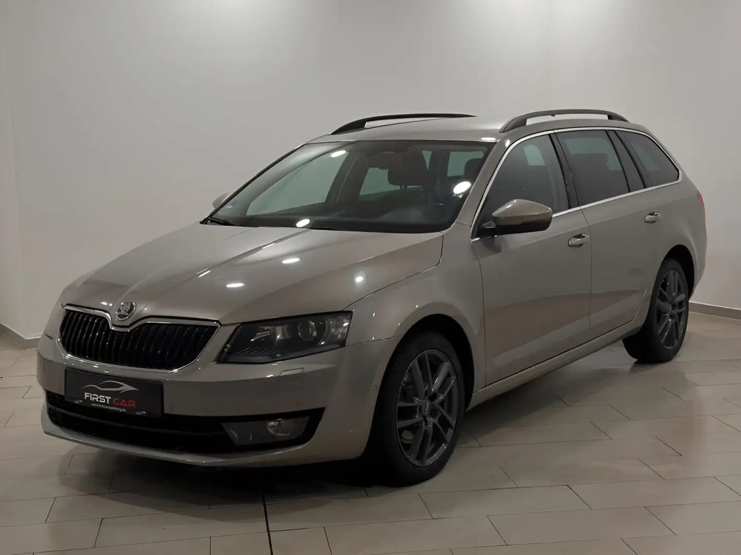 Skoda Octavia Combi 1.8 TSI DSG Elegance 1-Hand Beige - 1