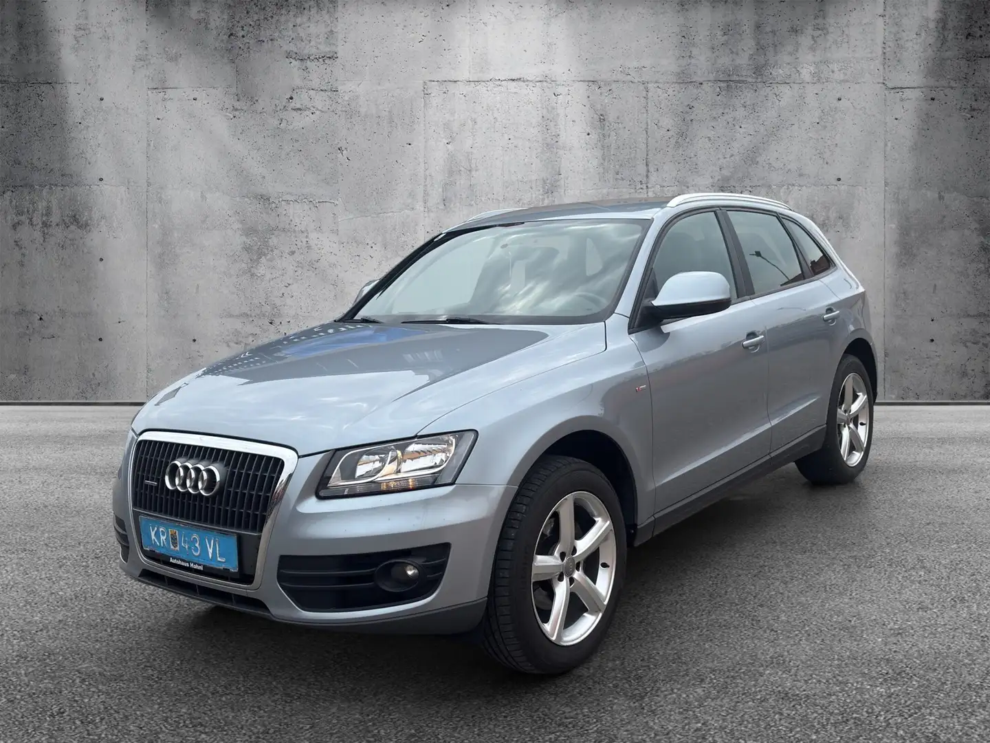 Audi Q5 Q5 2,0 TDI quattro DPF S-tronic - S-Line Grau - 1