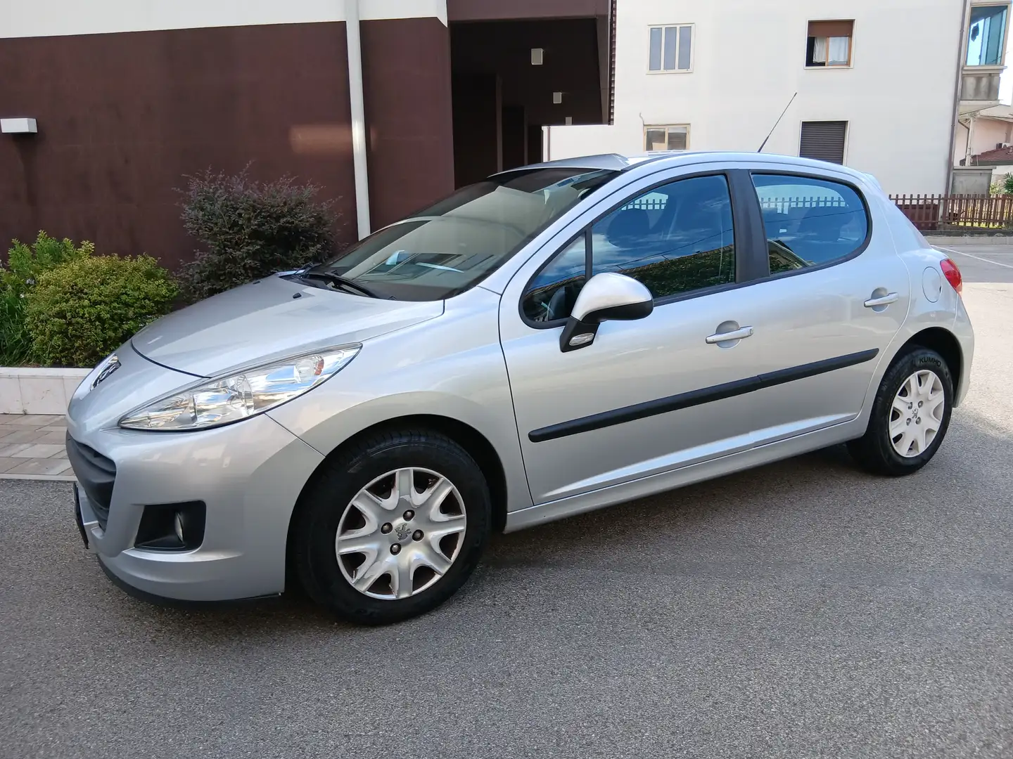 Peugeot 207 1.4 hdi 8v Access 70cv iN ARRIVO Argento - 1