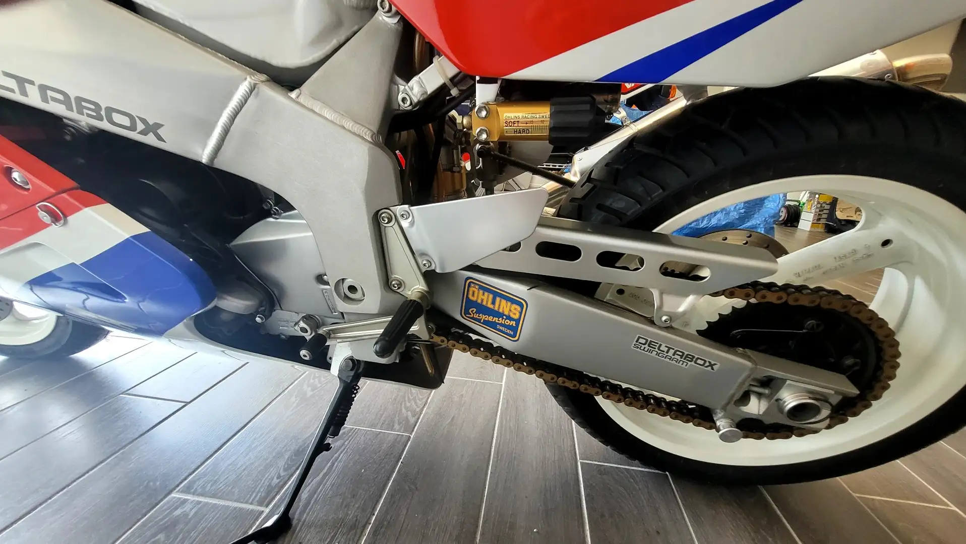 Yamaha FZR 750 Rosso - 2