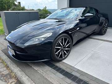 DB11 V12 Coupe