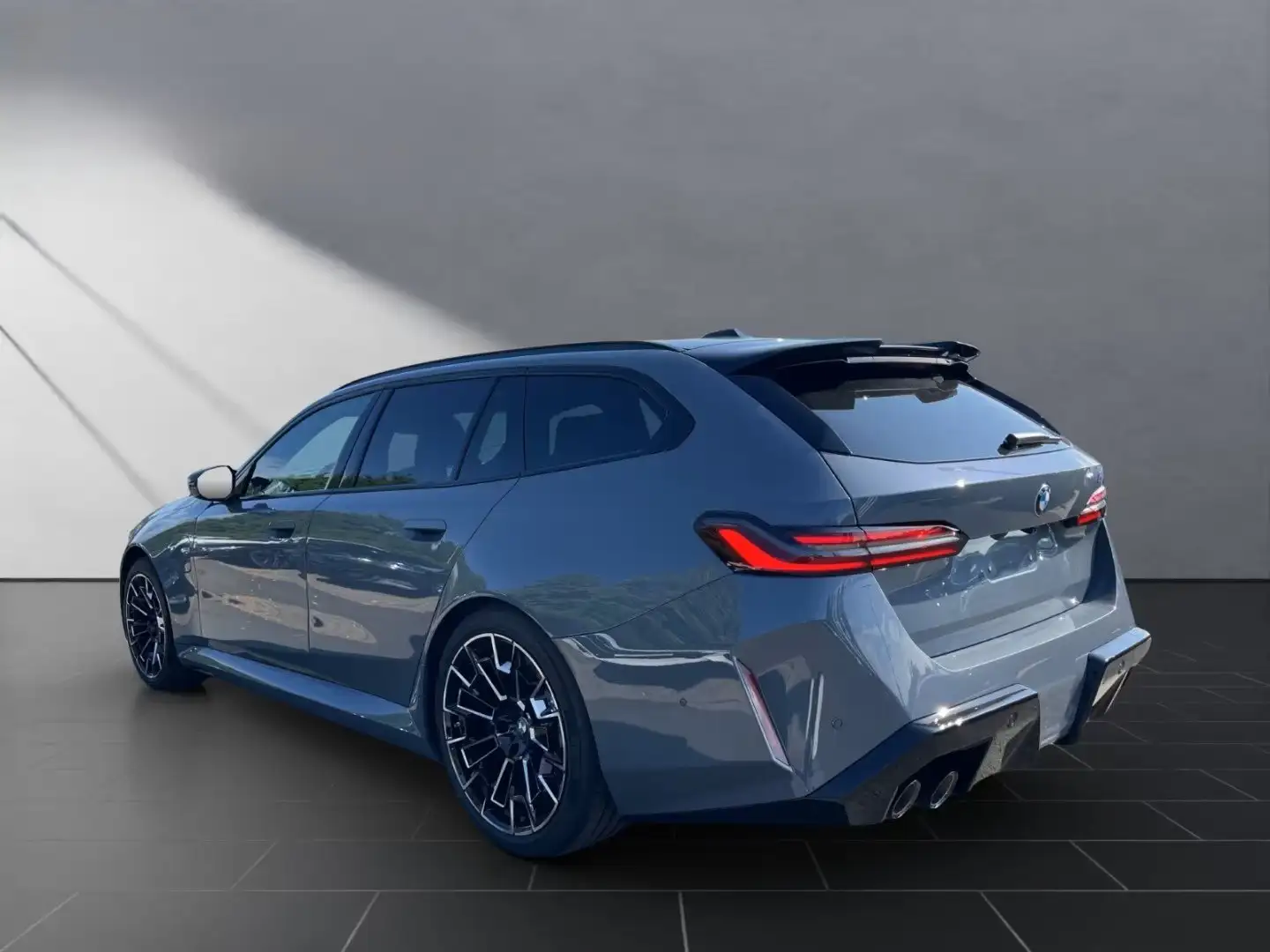 BMW M5 *M5 Touring 4.4 727cv auto NUOVA PRONTA CONSEGNA - 2