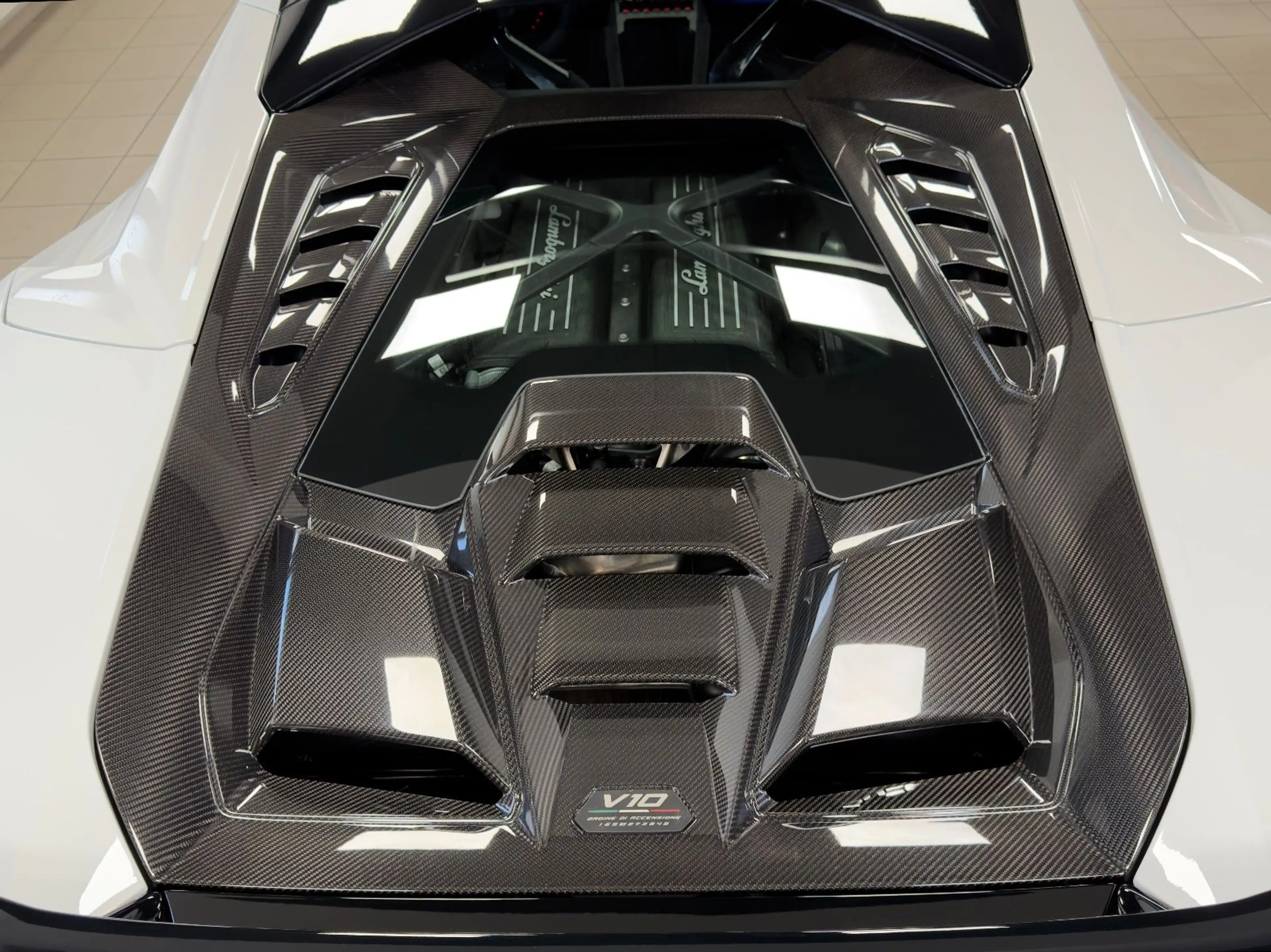 Lamborghini Huracán HURACAN TECNICA CARBON EXT&INT SENSONUM FULLOPT! — photo 11