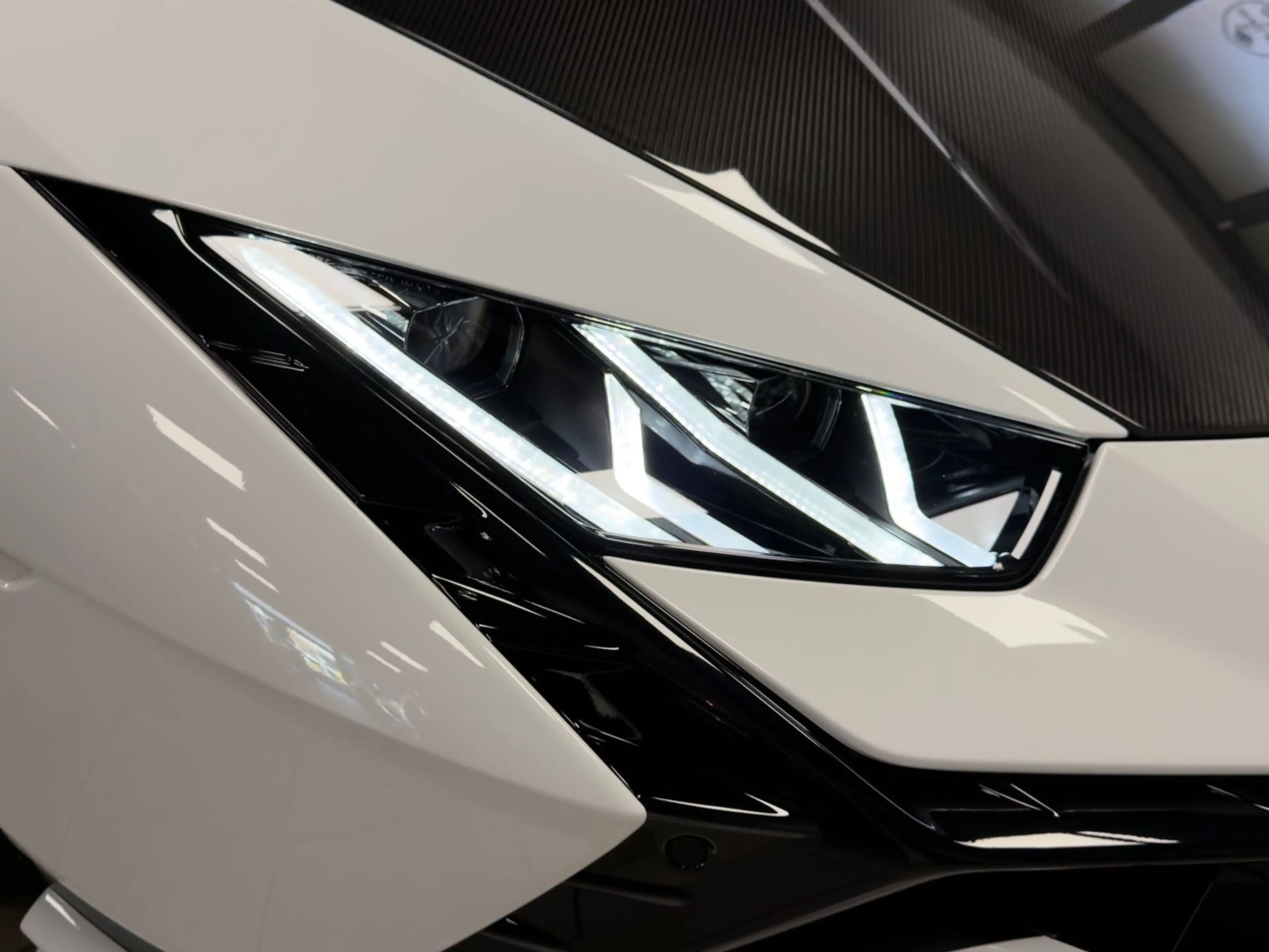 Lamborghini Huracán HURACAN TECNICA CARBON EXT&INT SENSONUM FULLOPT! — photo 13