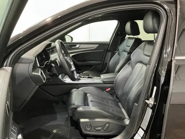 Audi A6 view 10