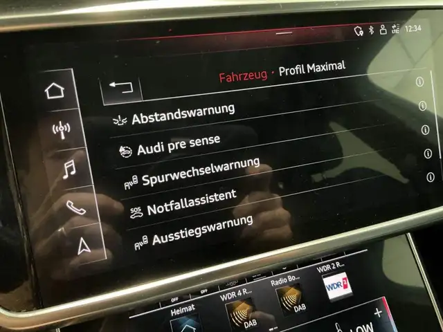 Audi A6 view 14