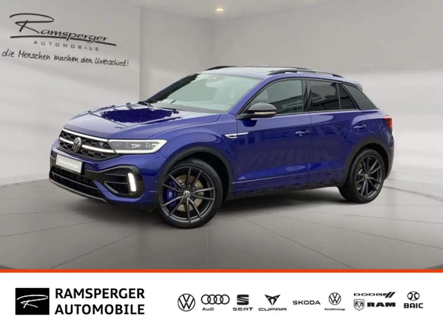 Volkswagen T-Roc 2.0 TSI DSG R 4M. ACC Matrix Navi Pano Key Blau - 1