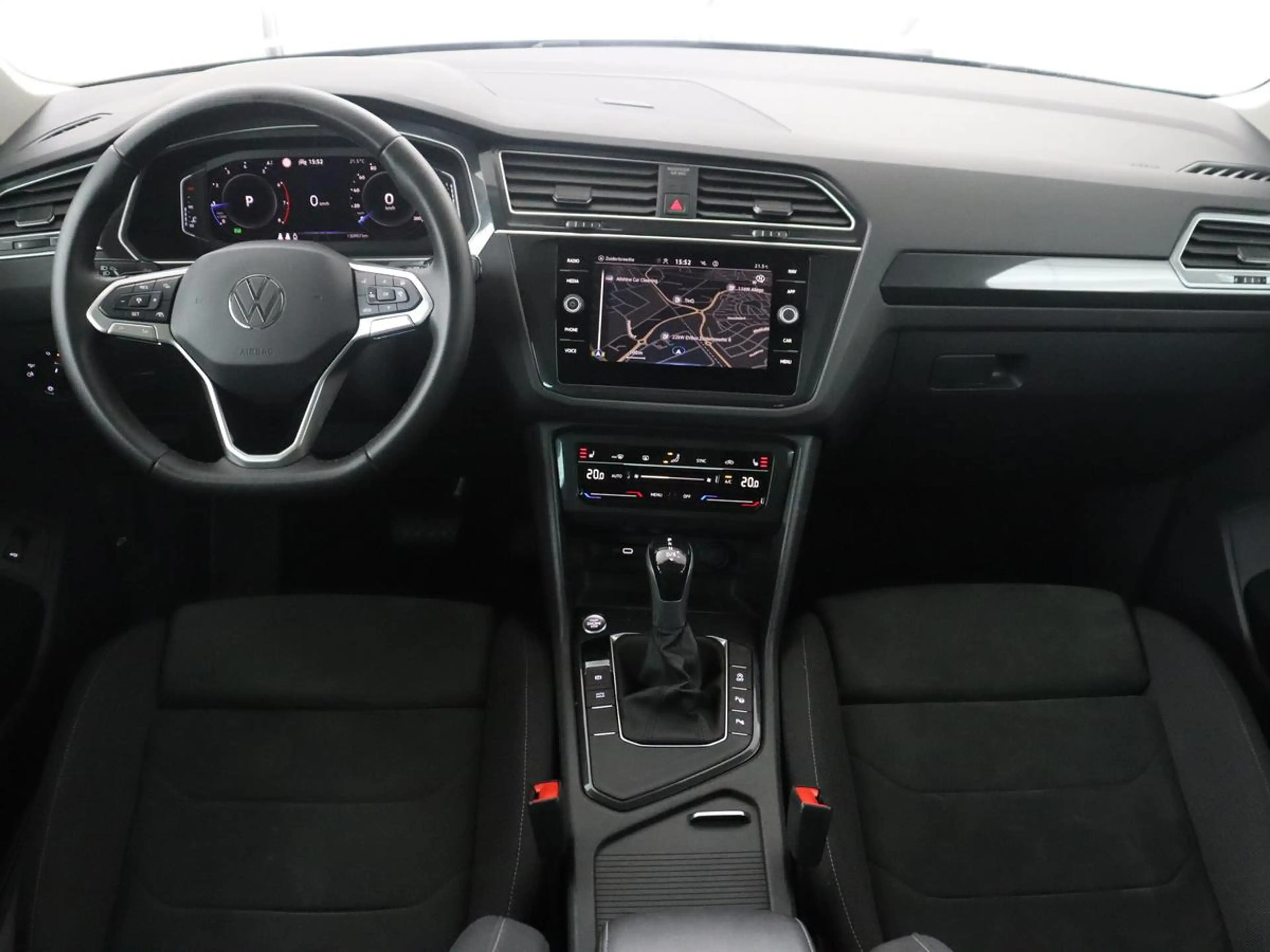 Volkswagen Tiguan 1.5 TSI Elegance | Panoramadak | Adaptive cruise | — photo 4