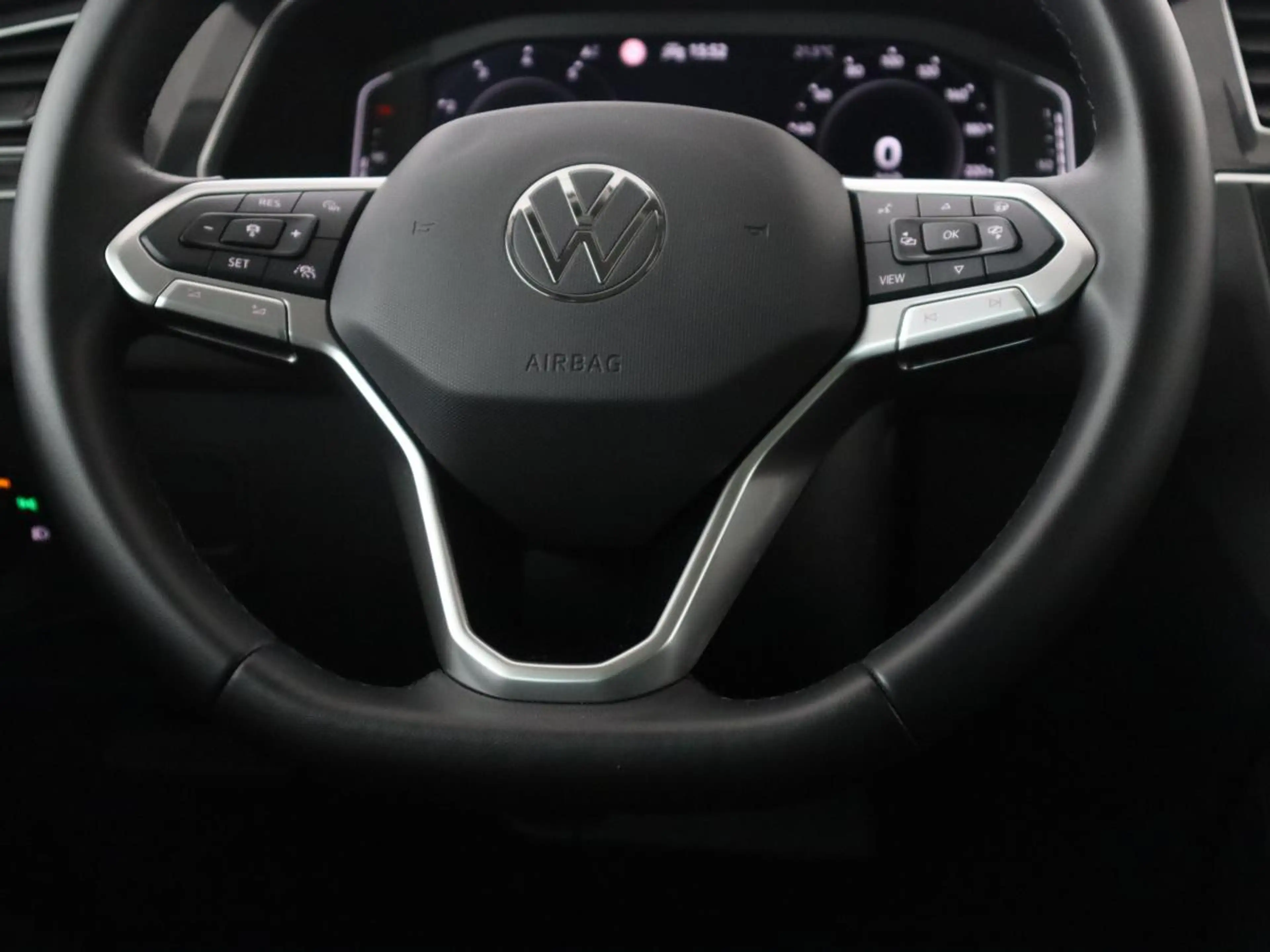 Volkswagen Tiguan 1.5 TSI Elegance | Panoramadak | Adaptive cruise | — photo 10