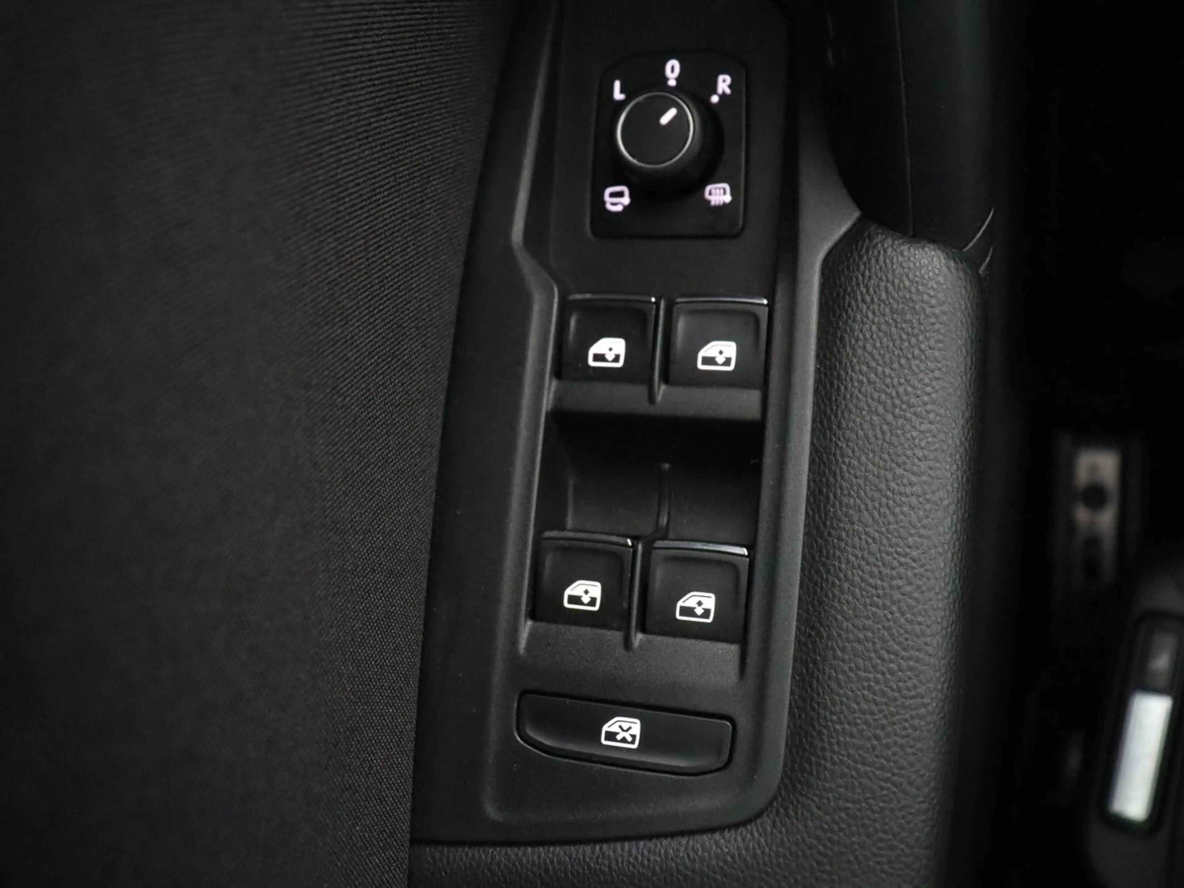 Volkswagen Tiguan 1.5 TSI Elegance | Panoramadak | Adaptive cruise | — photo 40