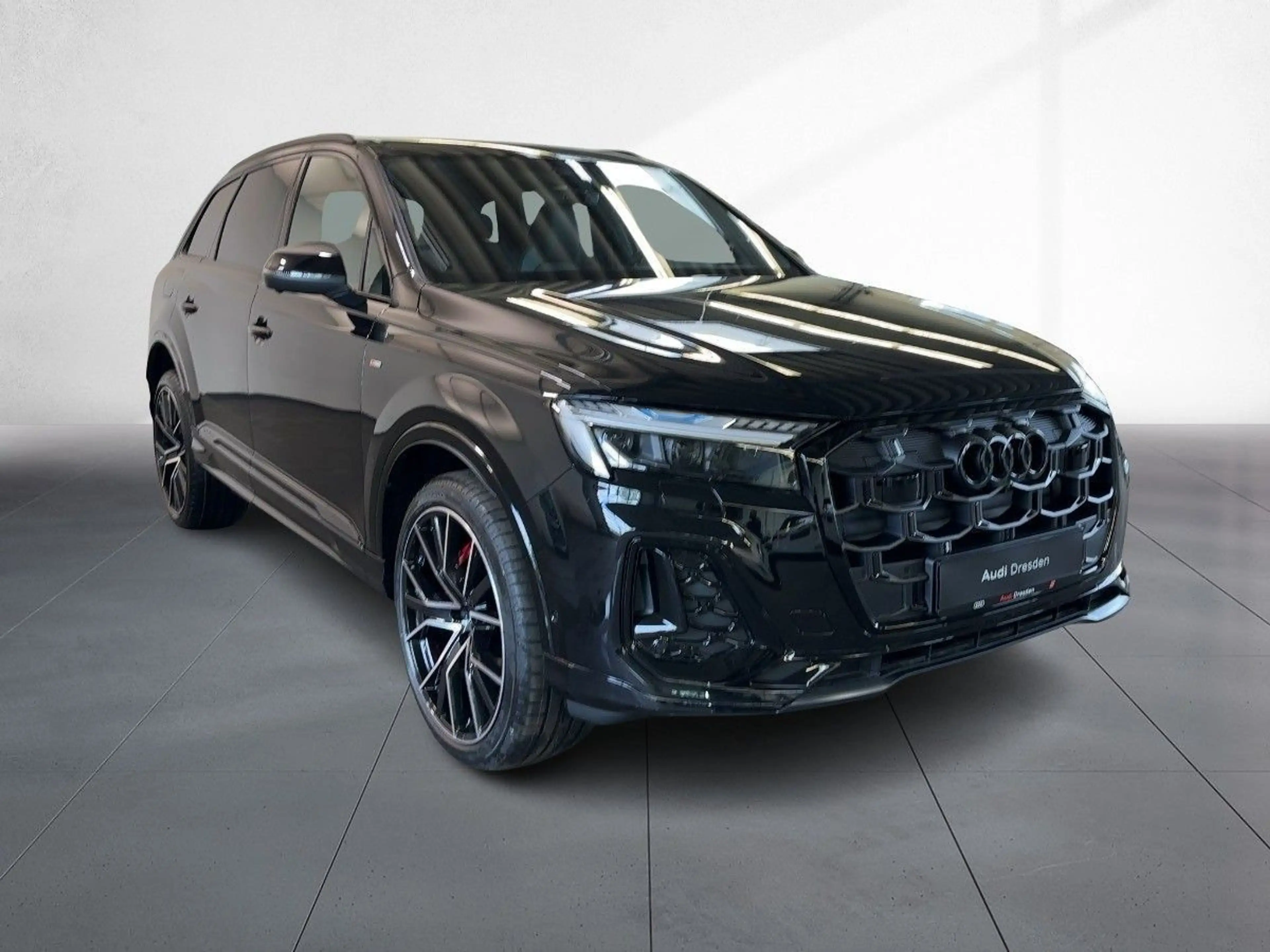 Audi Q7 SUV S line TDI quattro 210 kW Neuwagen — photo 5