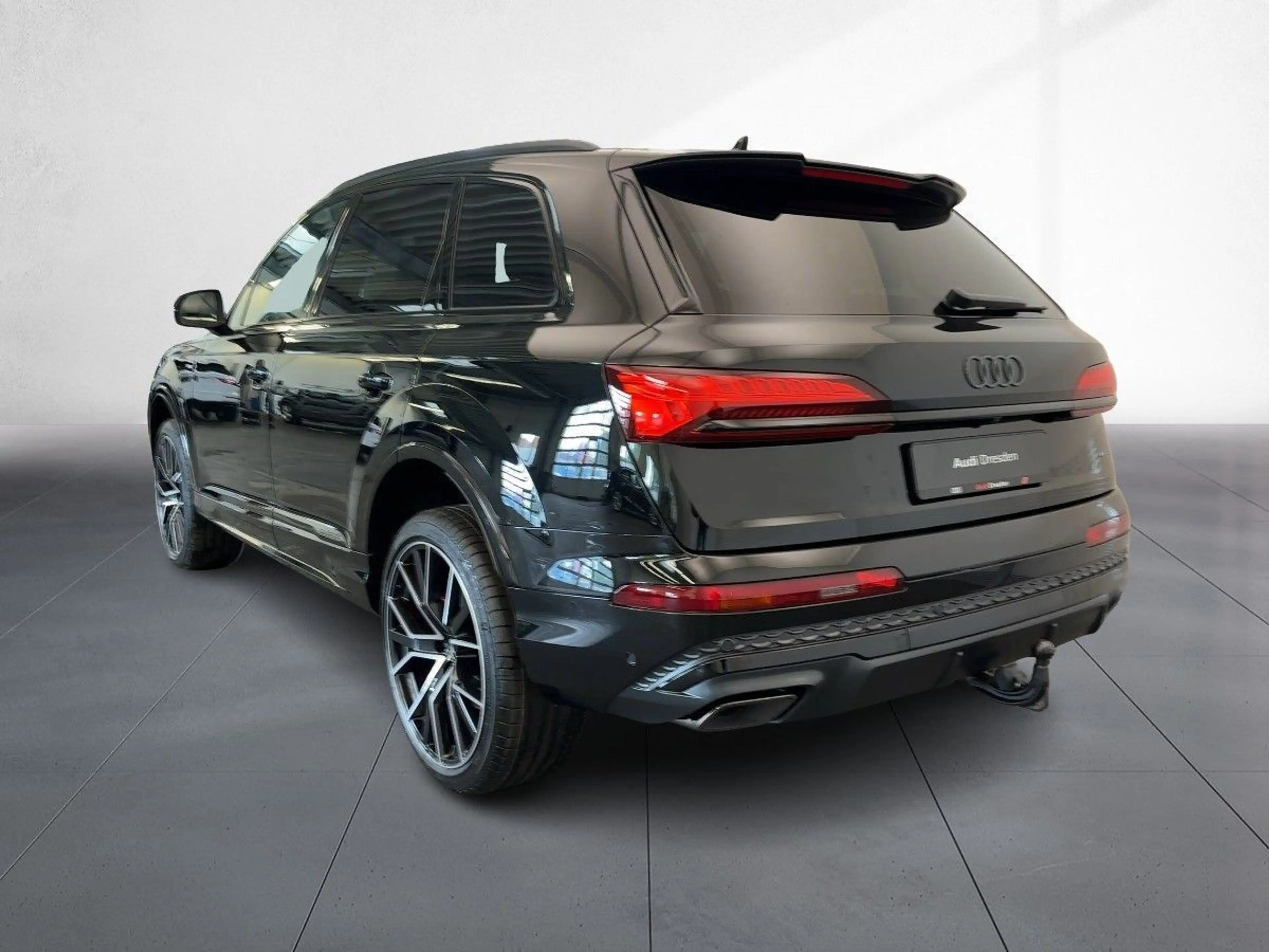 Audi Q7 SUV S line TDI quattro 210 kW Neuwagen — photo 3