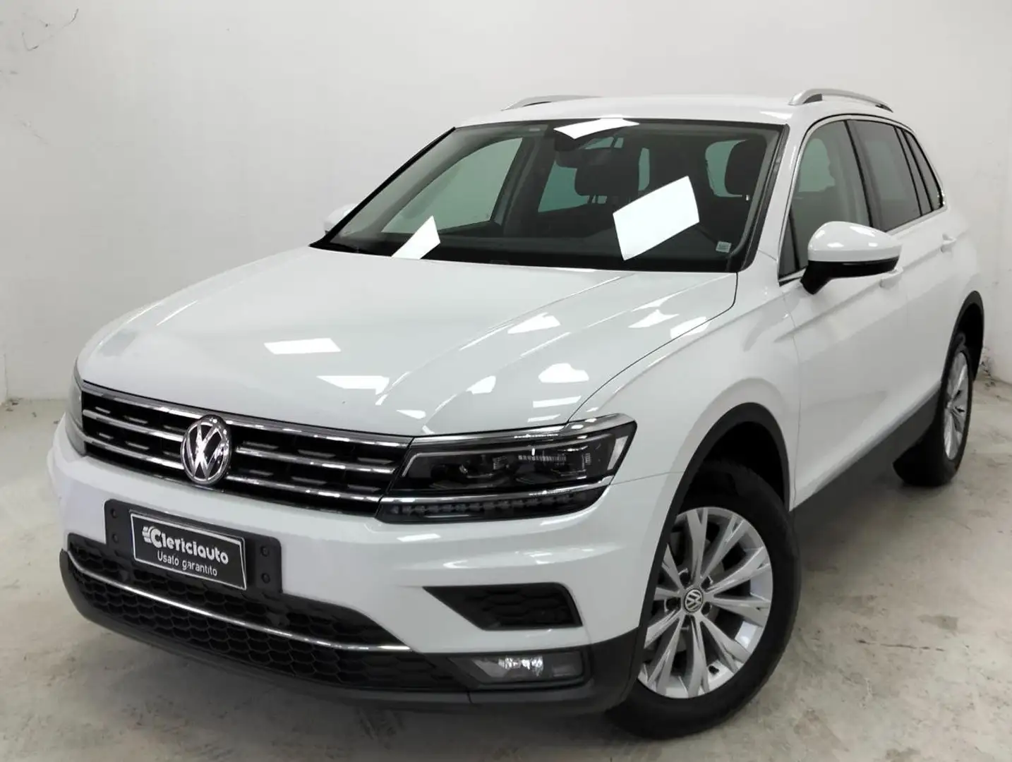 Volkswagen Tiguan 2.0 TDI SCR 4MOTION Business BlueMotion Technology Bianco - 1