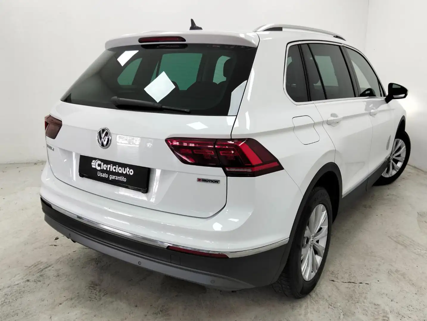 Volkswagen Tiguan 2.0 TDI SCR 4MOTION Business BlueMotion Technology Bianco - 2