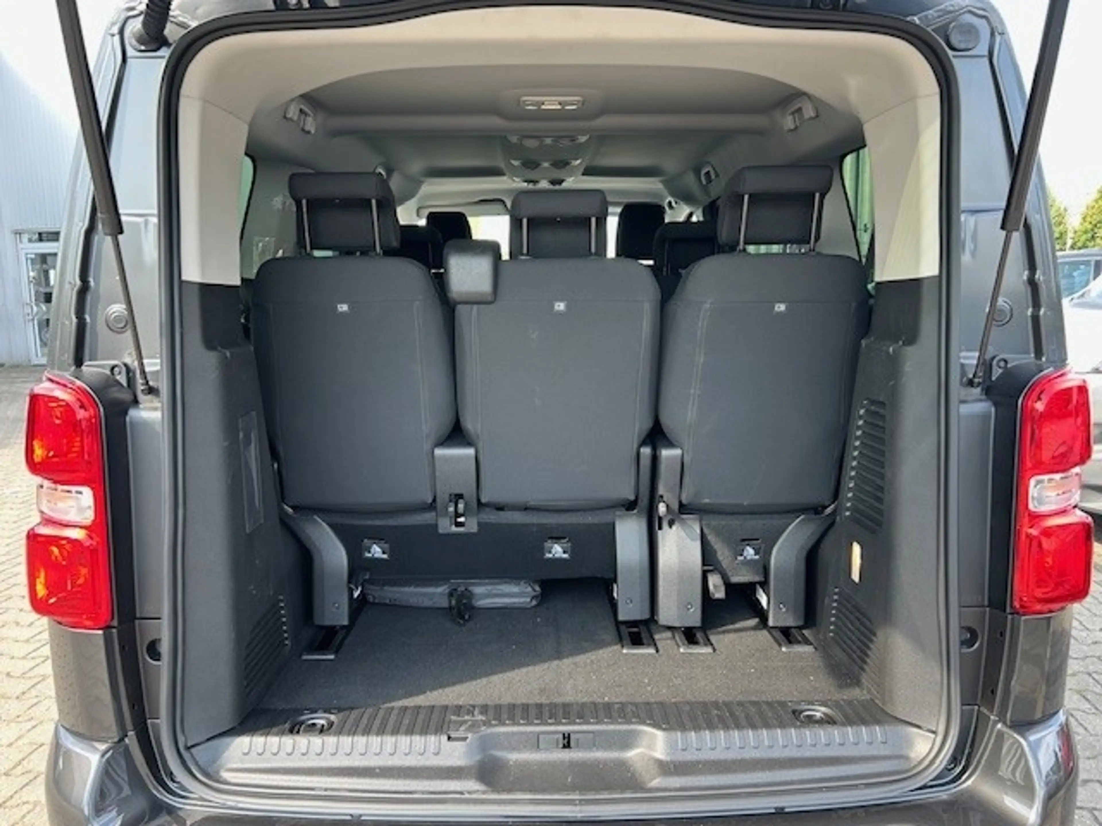 Fiat Ulysse 8 Sitzer Winter Techno Navi Paket AHK abnehmbar — photo 7