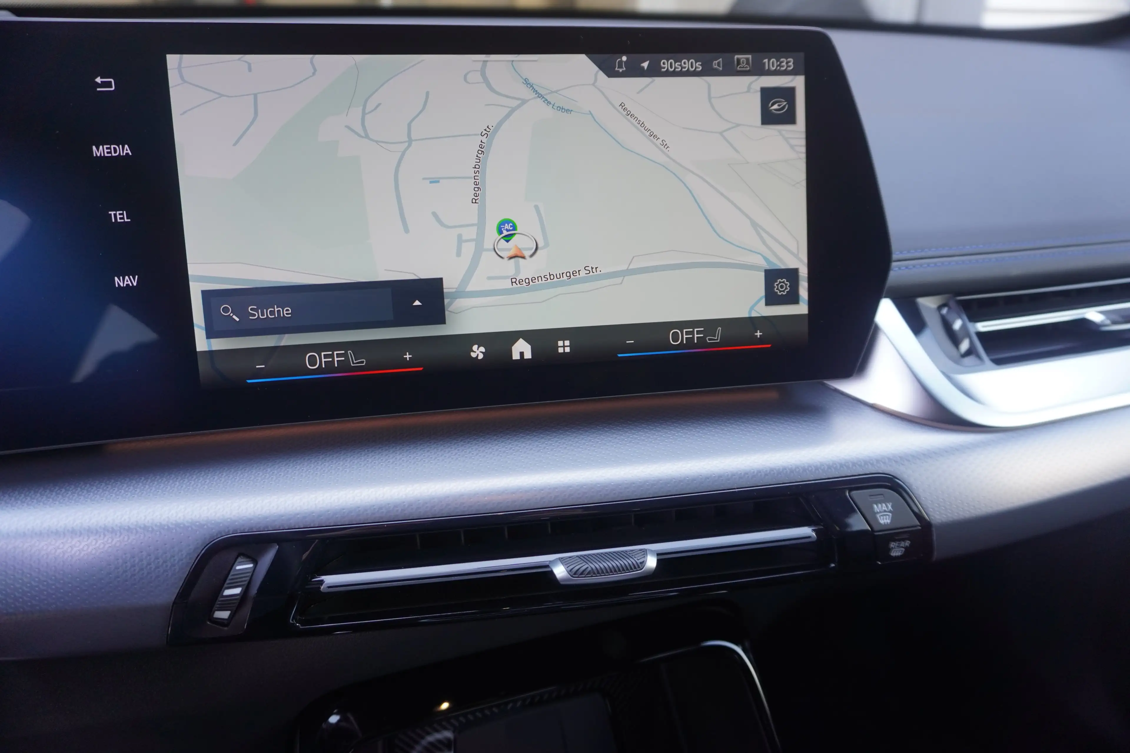 BMW iX1 xDrive30 M Sport AHK HeadUp eSitze ACC 360Kamera M — photo 15