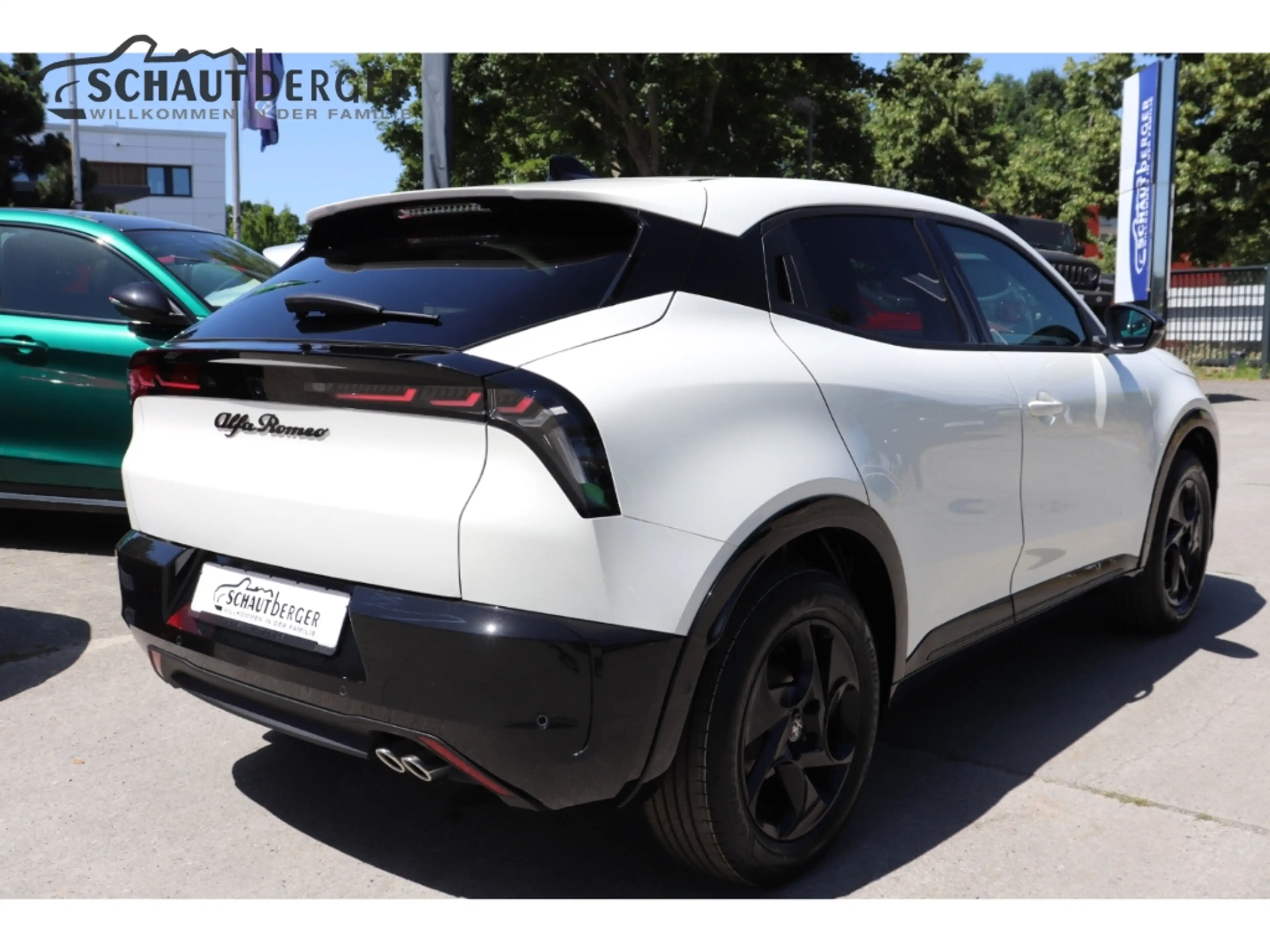 Alfa Romeo Junior Ibrida 1.2 VGT 48V-Hybrid 107 kW Ti Navi Digitales — photo 11