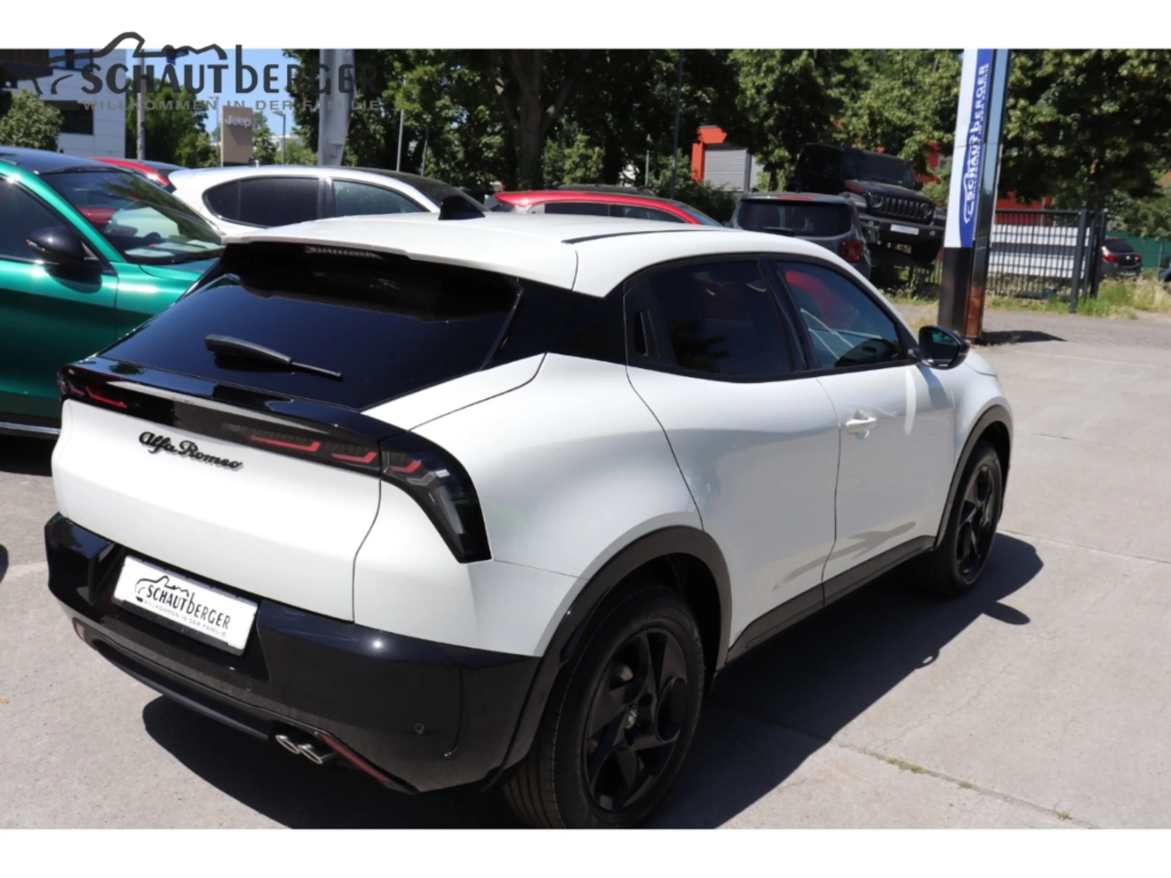 Alfa Romeo Junior Ibrida 1.2 VGT 48V-Hybrid 107 kW Ti Navi Digitales — photo 12