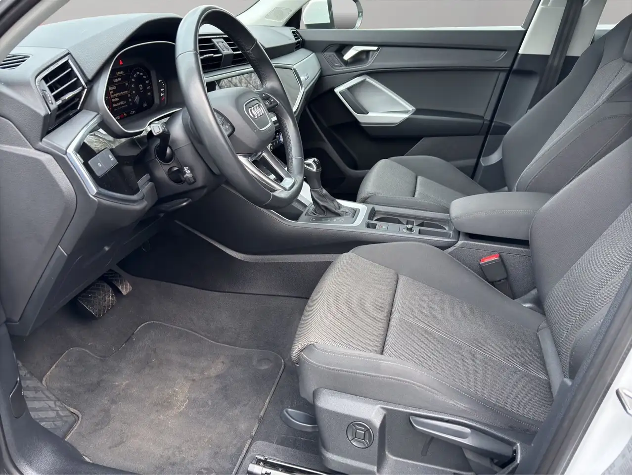 Audi Q3 35 TFSI S tronic advanced LED+SITZHZG 9