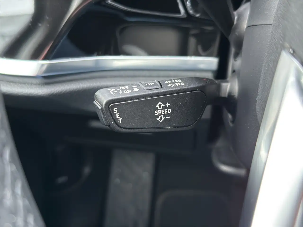 Audi Q3 35 TFSI S tronic advanced LED+SITZHZG 18