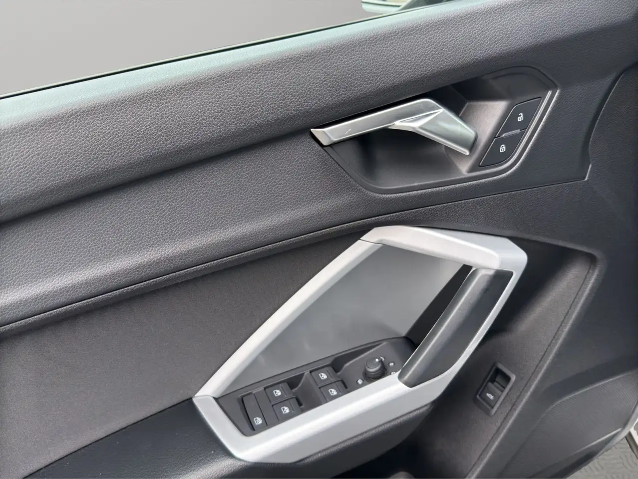 Audi Q3 35 TFSI S tronic advanced LED+SITZHZG 13