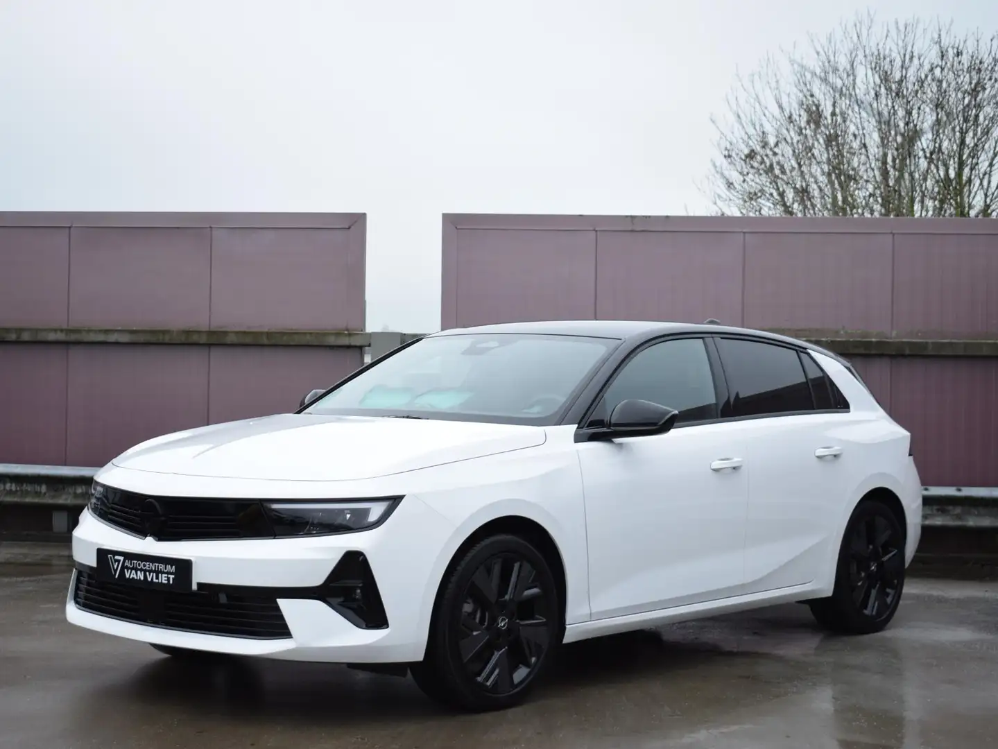 Opel Astra Electric 54 kWh GS | NAVI | 18" LICHTMETALEN VELGE Weiß - 2