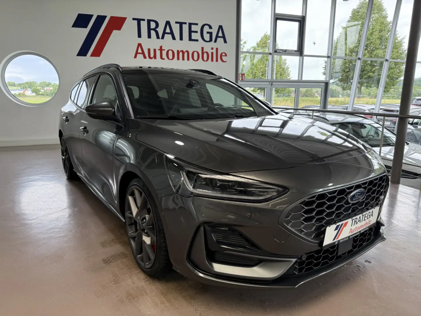 Ford Focus Turnier ST XPano AHK ACC B&O Winter-P. Grau - 1