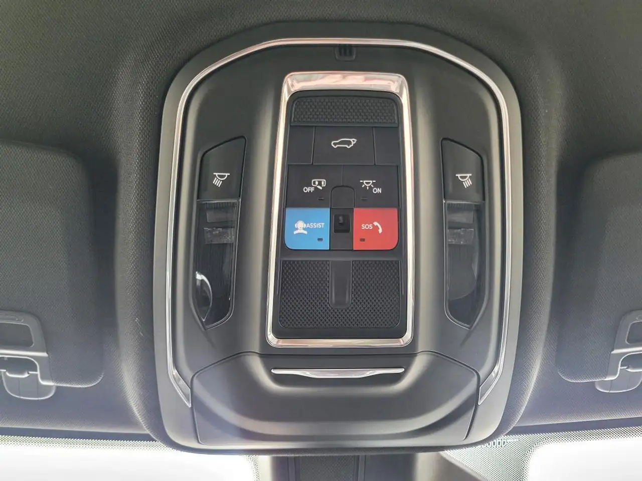 Jeep Grand Cherokee photo Jeep Grand Cherokee