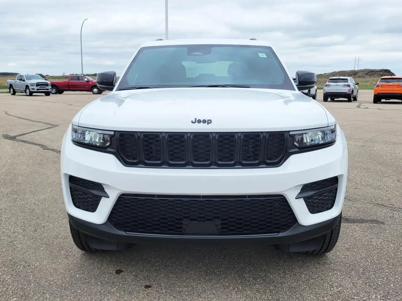 Jeep Grand Cherokee photo Jeep Grand Cherokee