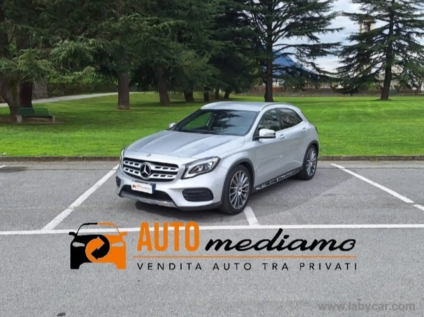 Mercedes-Benz GLA 200 GLA 200 d Autom. 4Matic PREMIUM AMG Silber - 1