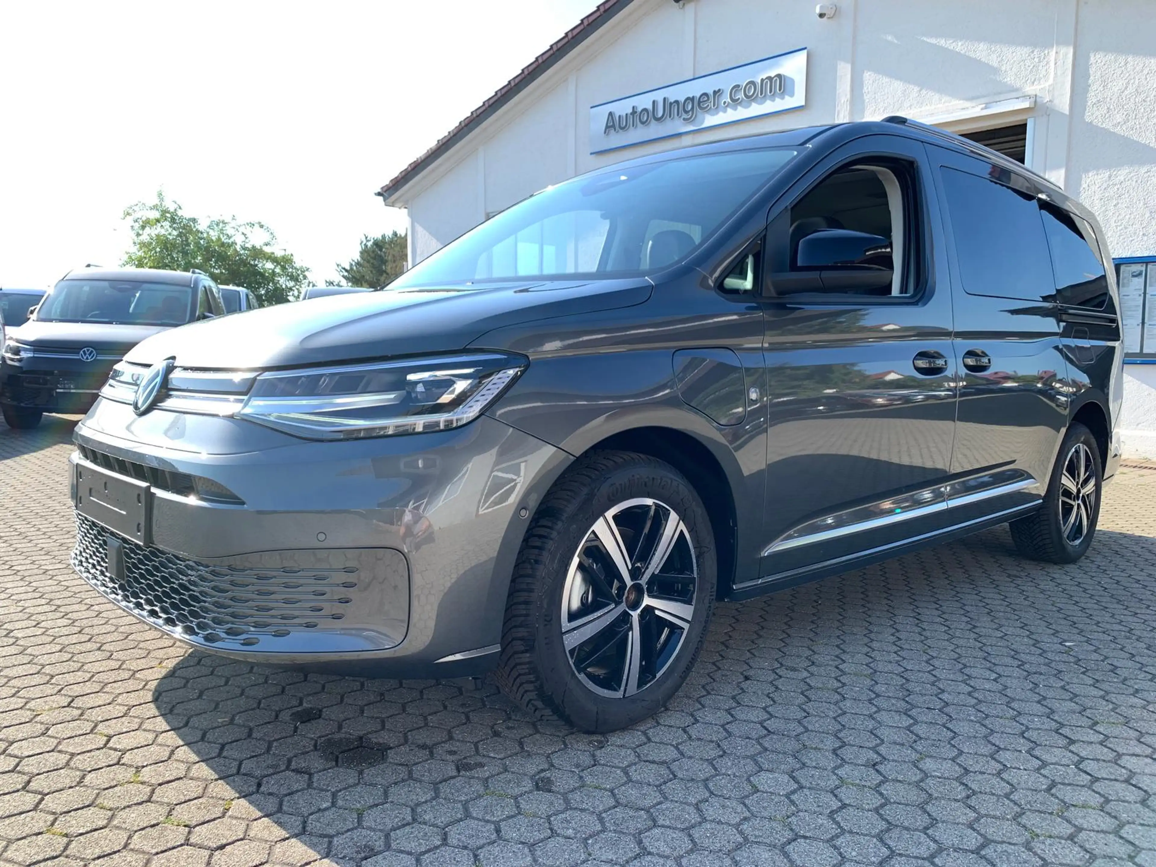 Volkswagen Caddy Style eHybrid AHK Panorama Kamera App