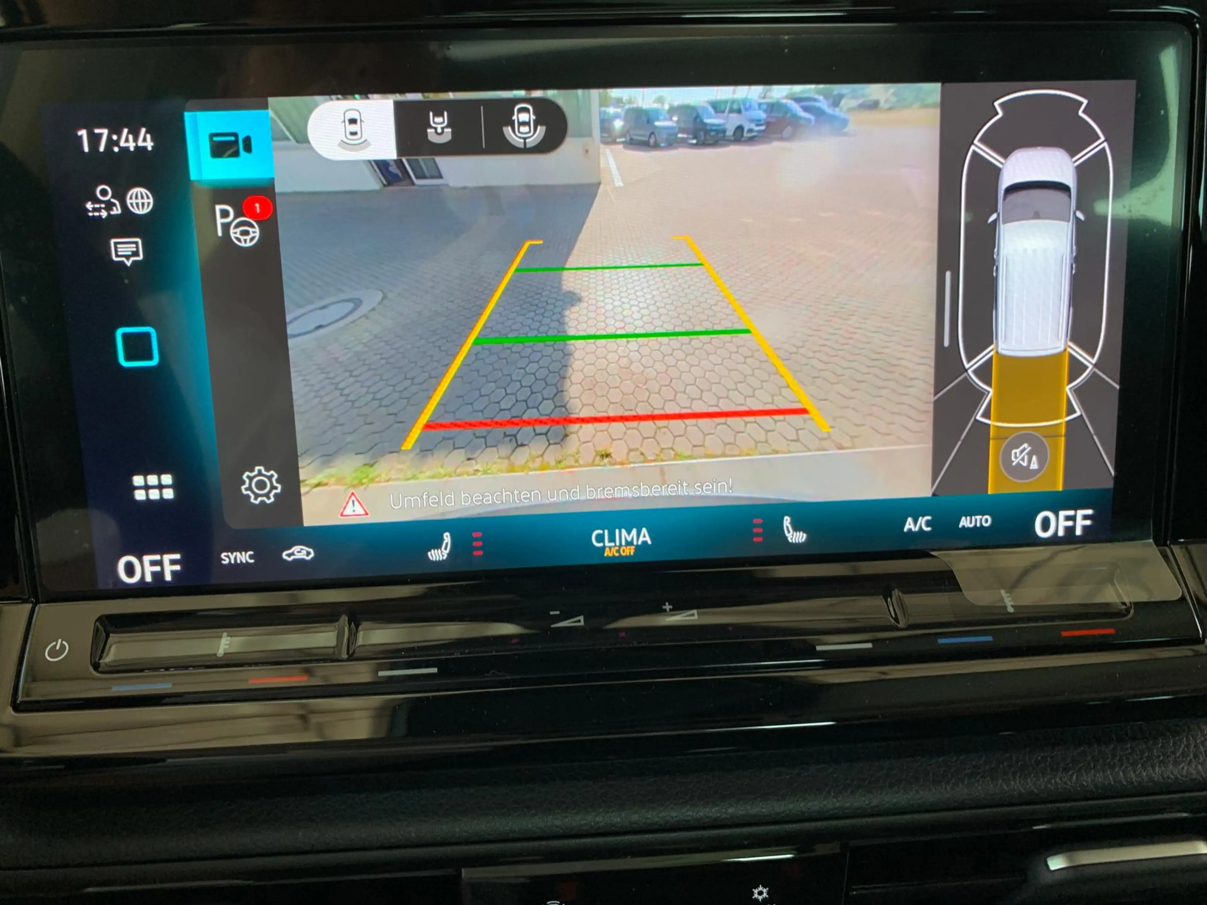 Volkswagen Caddy Style eHybrid AHK Panorama Kamera App — photo 8