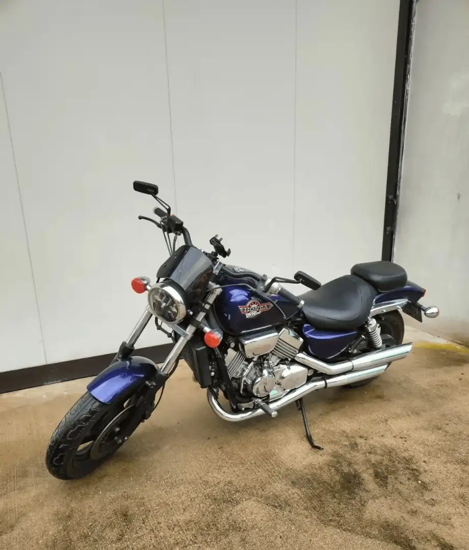 Honda VF 750 C Lilla - 1